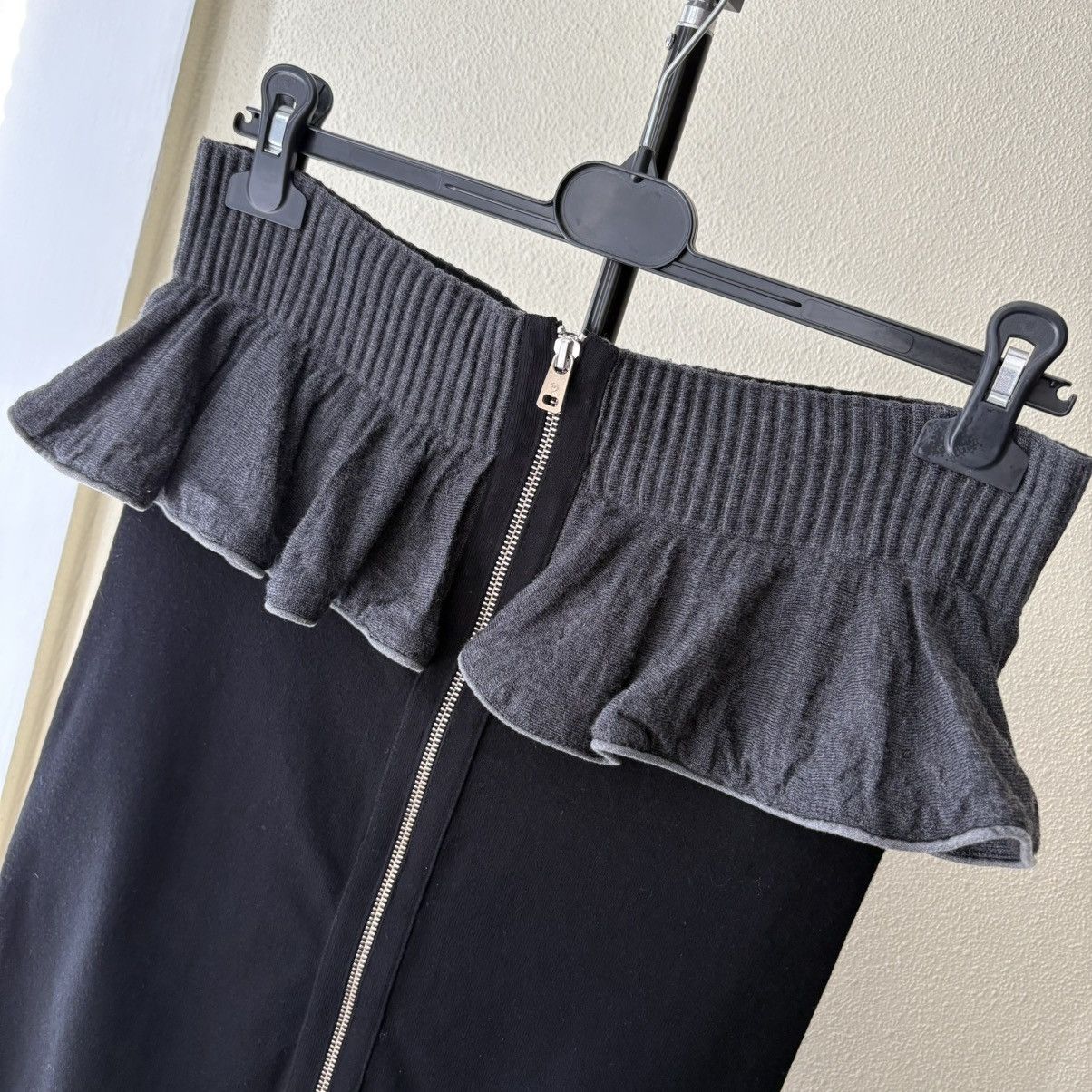 Alexander McQueen Alexander McQueen Pencil Skirt Luxury Size L / US 10 / IT 46 - 3 Thumbnail