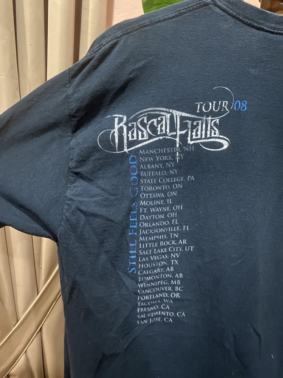 Band Tees Rascal Flatts 2008 “Still Feels Good” Tour Tee Black Jerzees Size US L / EU 52-54 / 3 - 8 Thumbnail