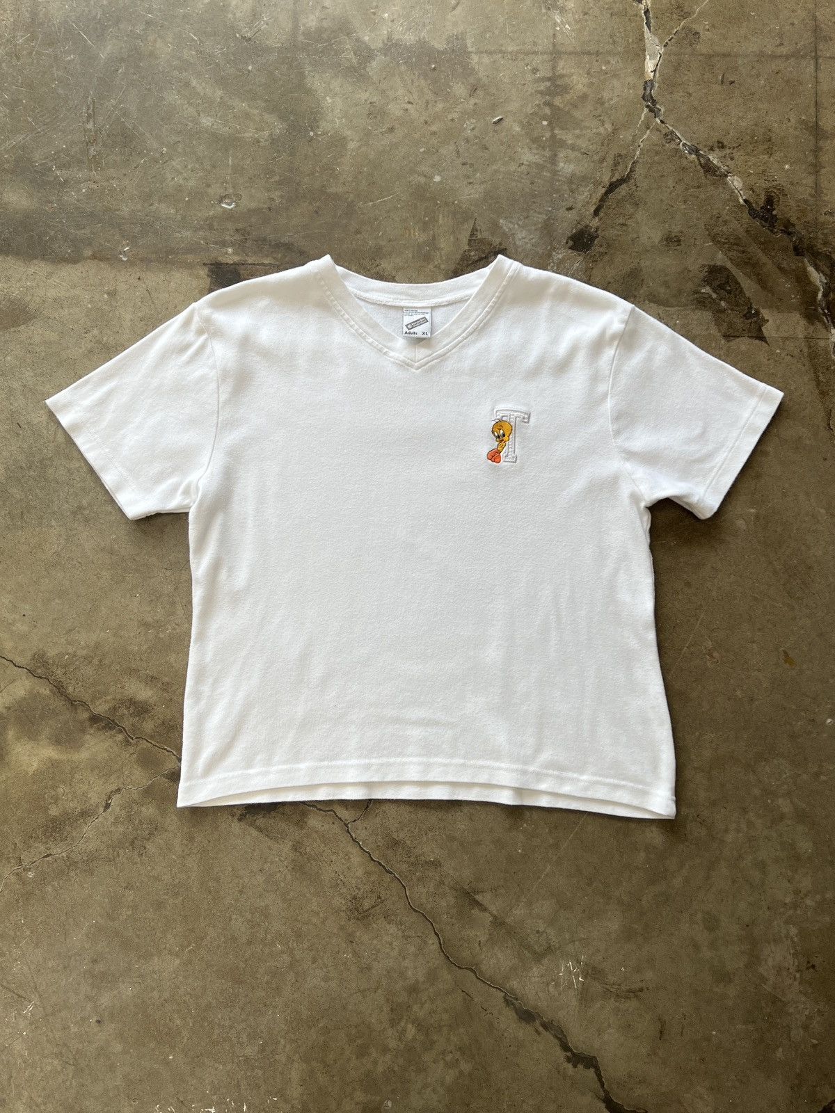 Vintage × Warner Bros Vintage Looney Tunes Tweety Bird T Embroidered Vneck XL Size US XL / EU 56 / 4 - 2 Thumbnail