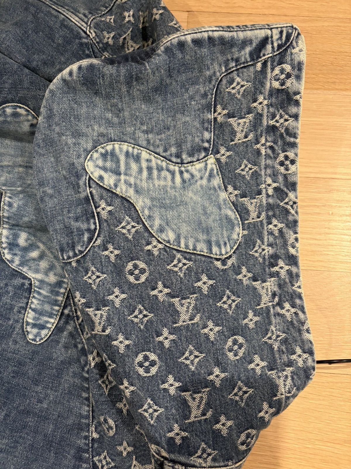 モノグラム パーカー Louis Vuitton Nigo Monogram Denim Hoodie Louis Vuitton × Nigo × Virgil Abloh Louis Vuitton x Nigo
