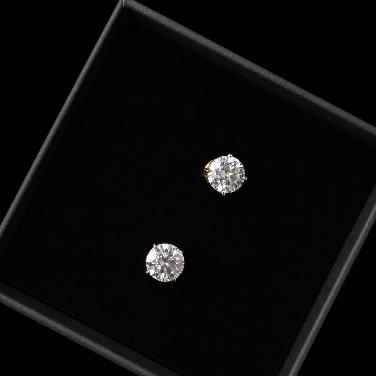 Other Classic Moissanite Stud Earrings 18ct gold overlay Size ONE SIZE - 1 Thumbnail