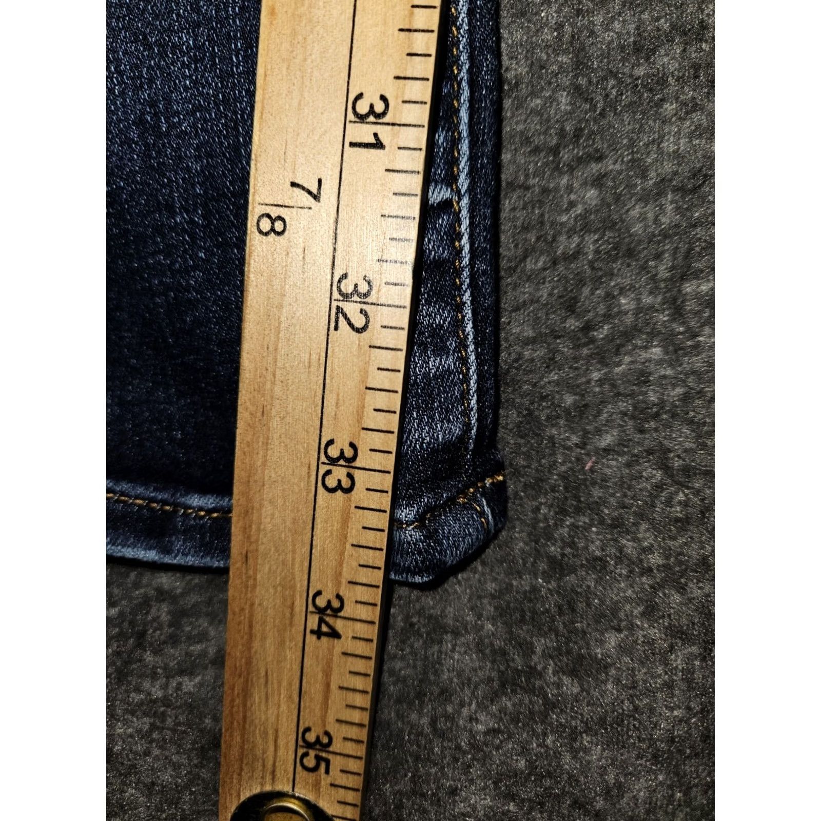 American Eagle Outfitters American Eagle Outfitters Jeans Men's 30x34 Skinny Blue Distressed Slim Low Rise Stretch Pockets Logo Button Zipper Denim N/A Size US 30 / EU 46 - 7 Thumbnail