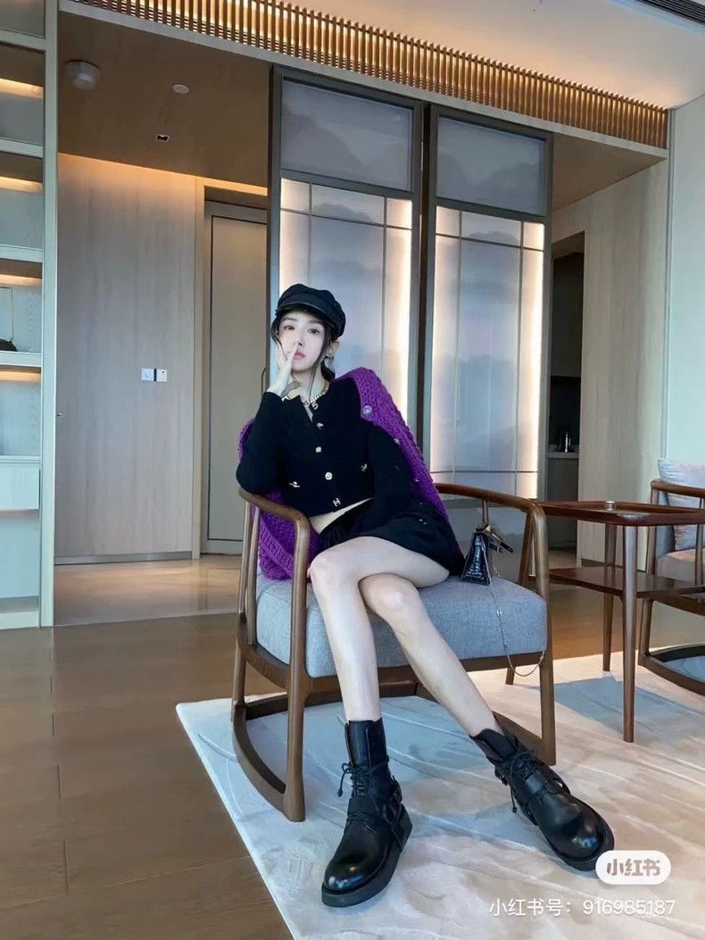 Other Chanel 22B Autumn and Winter Preview Black Badge Button Ca Size XS / US 0-2 / IT 36-38 - 3 Thumbnail