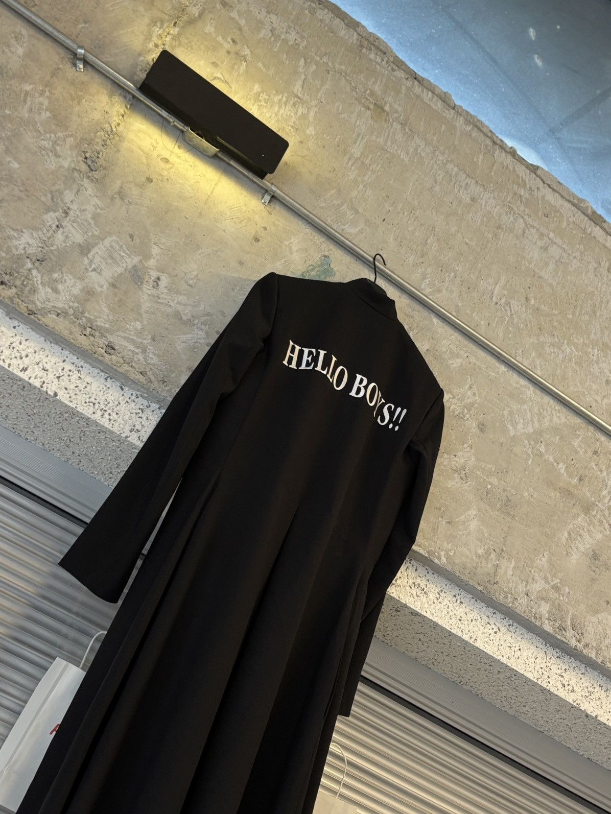 Vetements 16SS Hello boys crepe coat in black Size US M / EU 48-50 / 2 - 4 Thumbnail