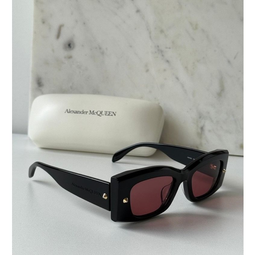 Alexander McQueen NEW Alexander McQueen AM0426S Black Pink Lens Sunglasses Size ONE SIZE - 1 Thumbnail