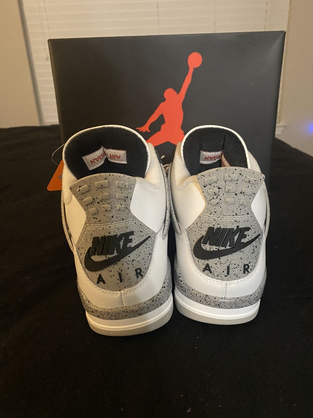 Jordan Brand × Nike White cement Jordan 4 Size US 9 / EU 42 - 4 Thumbnail