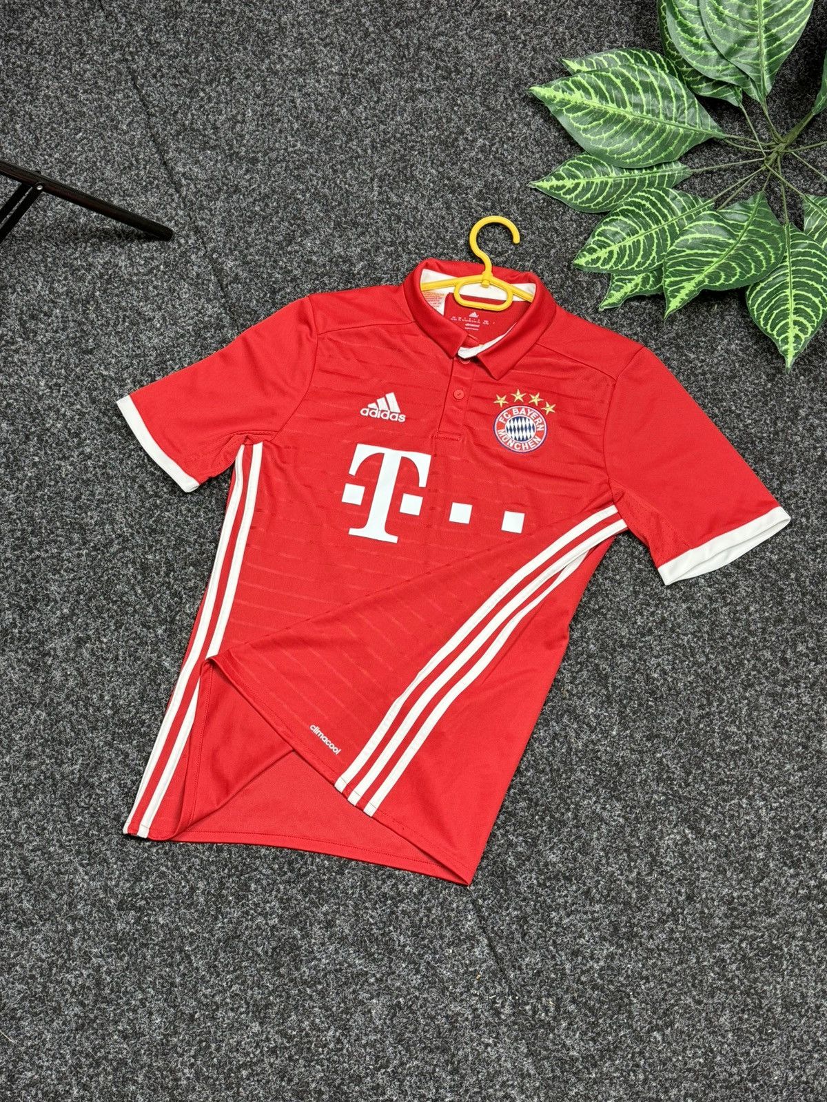 Adidas Adidas Bayern Munich 2016-17 Home Shirt Coman 29 size S Size US S / EU 44-46 / 1 - 17 Thumbnail