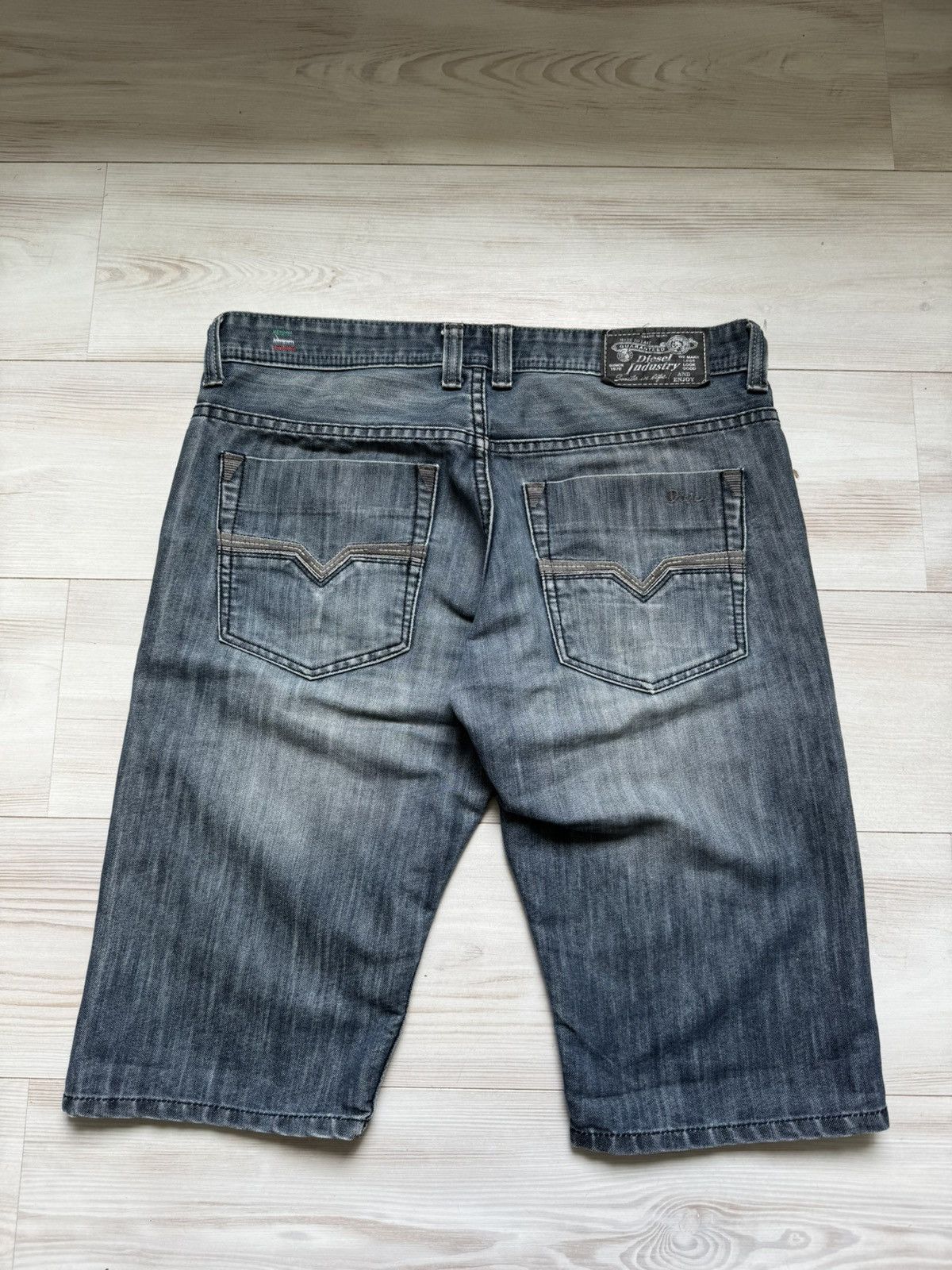 Diesel Diesel made in Italy denim shorts streetwear designer style Size US 33 - 9 Thumbnail