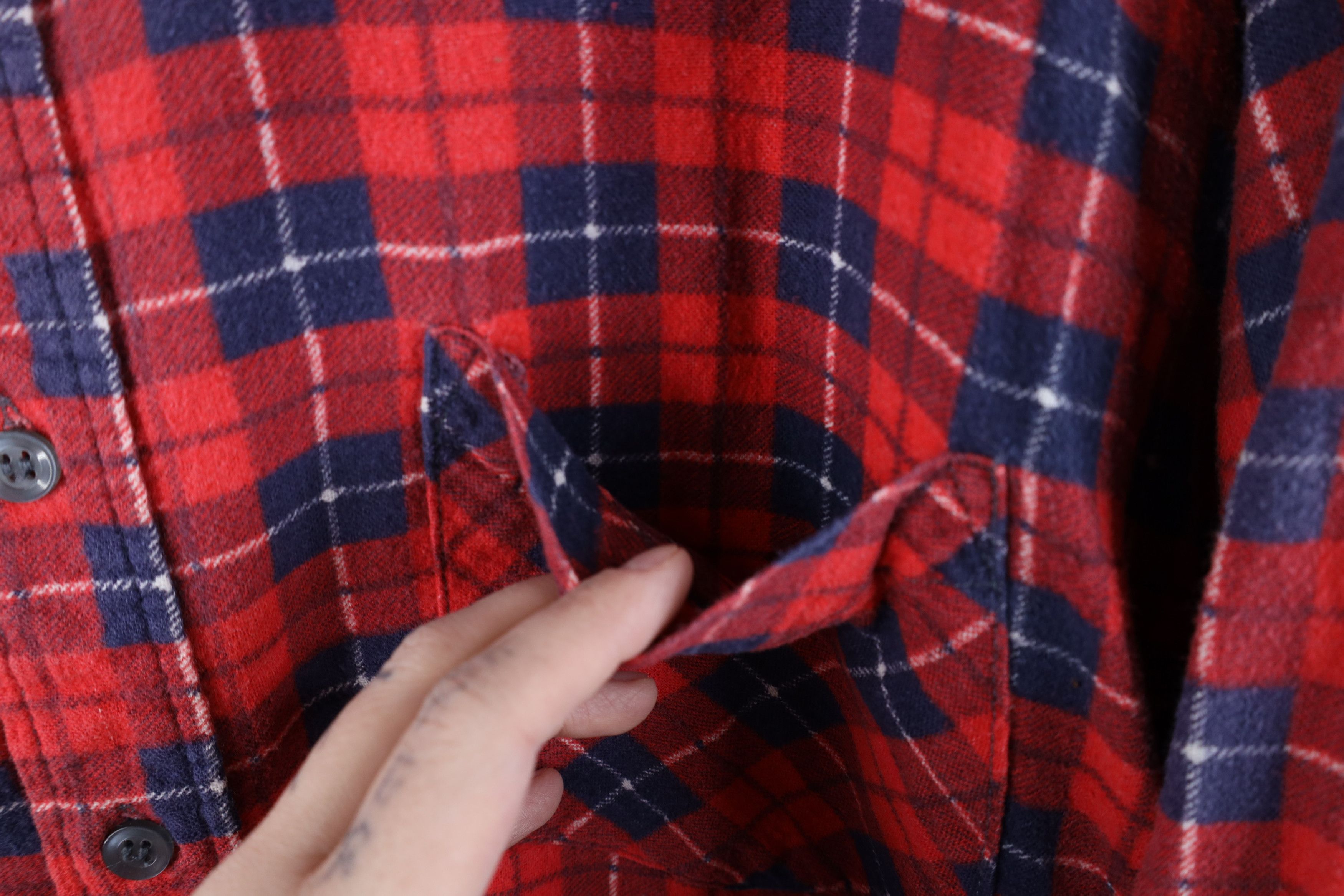 Vintage Vintage 70s Streetwear Collared Button Shirt Red Plaid Size US XL / EU 56 / 4 - 6 Thumbnail