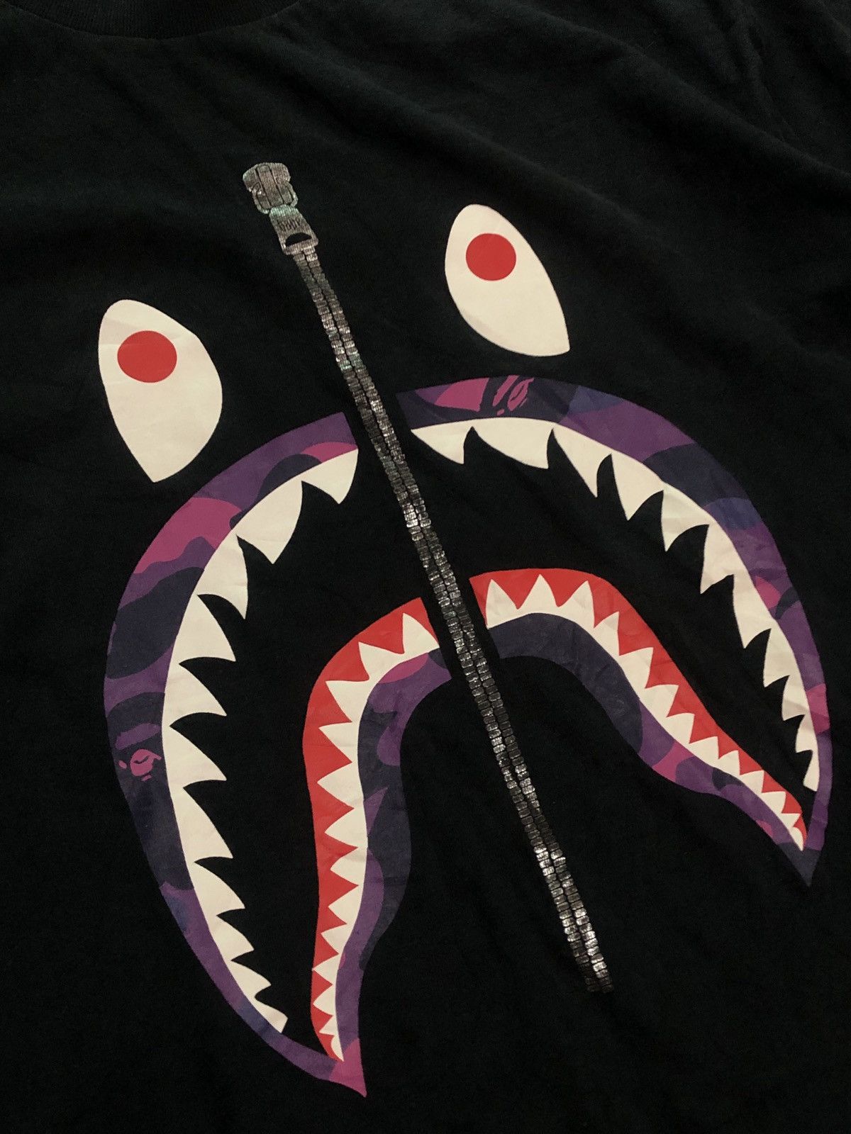 Bape Bape Shark Color Camo Tee Size US XL / EU 56 / 4 - 2 Thumbnail