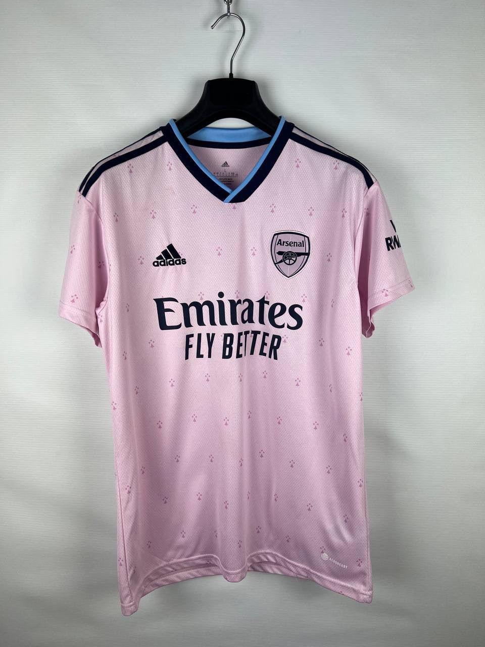 Adidas Arsenal Adidas 22/23 jersey t-shirt size L Size US L / EU 52-54 / 3 - 1 Thumbnail