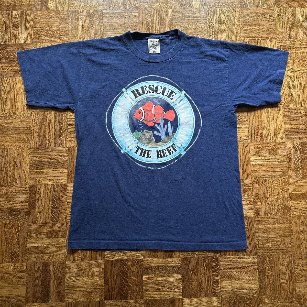Vintage Vintage 90s Rescue the Reef Graphic Tee Size US L / EU 52-54 / 3 - 1 Thumbnail