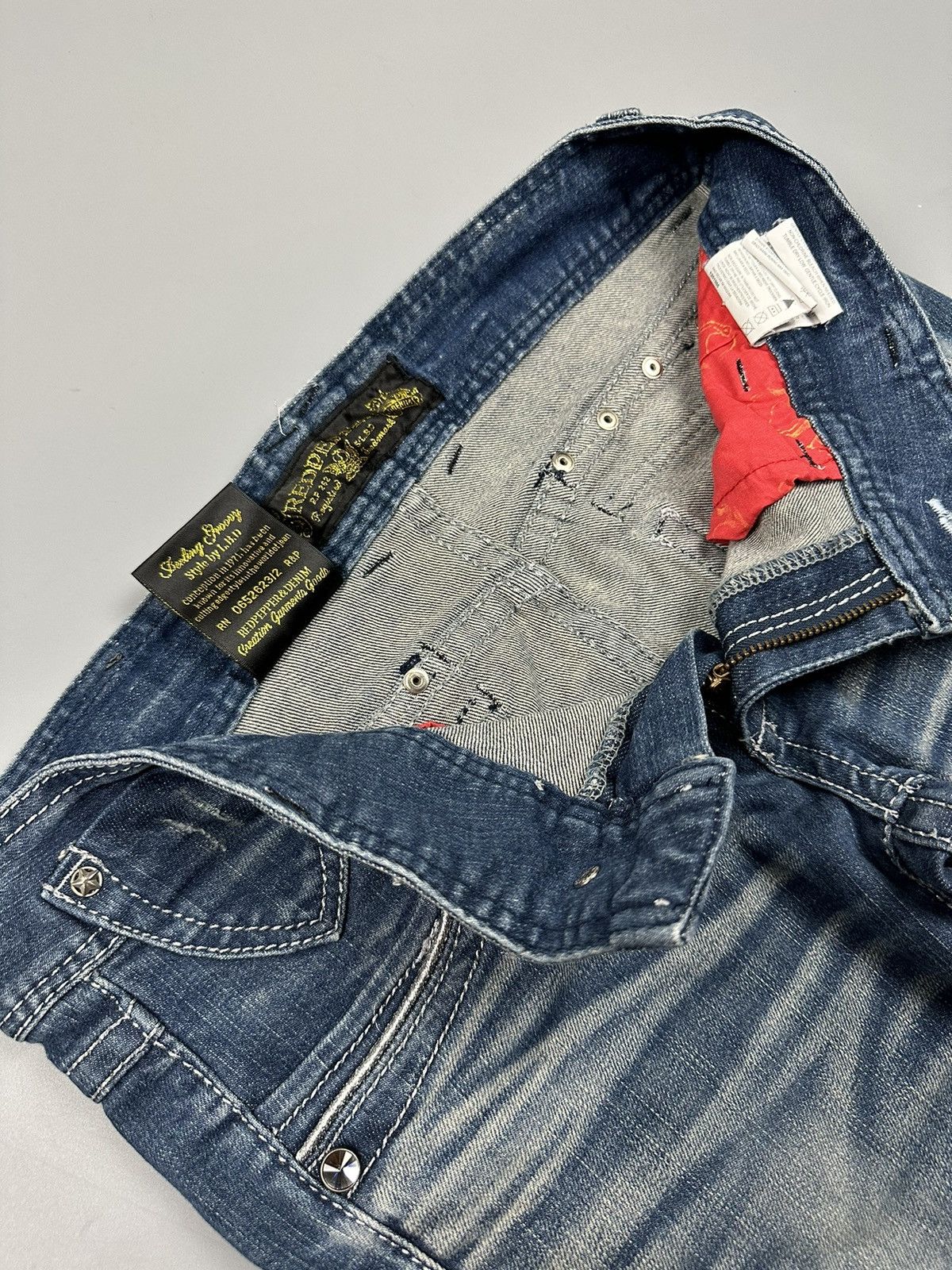 Japanese Brand 🔥Rare🔥Red Pepper Flared Jeans Size US 32 / EU 48 - 8 Thumbnail