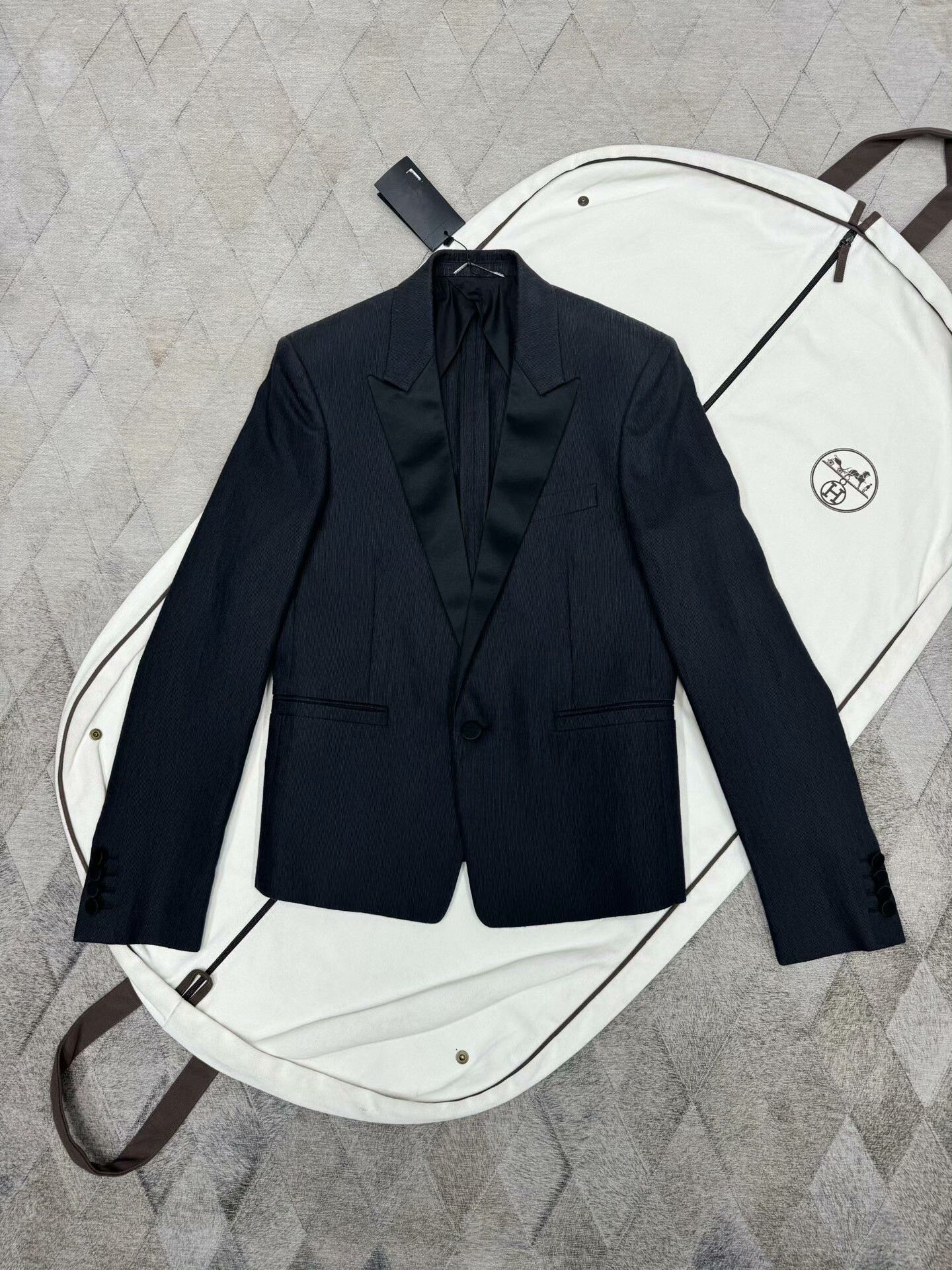 Saint Laurent Paris Saint Laurent SLP Smoking Suit Size US S / EU 44-46 / 1 - 1 Thumbnail