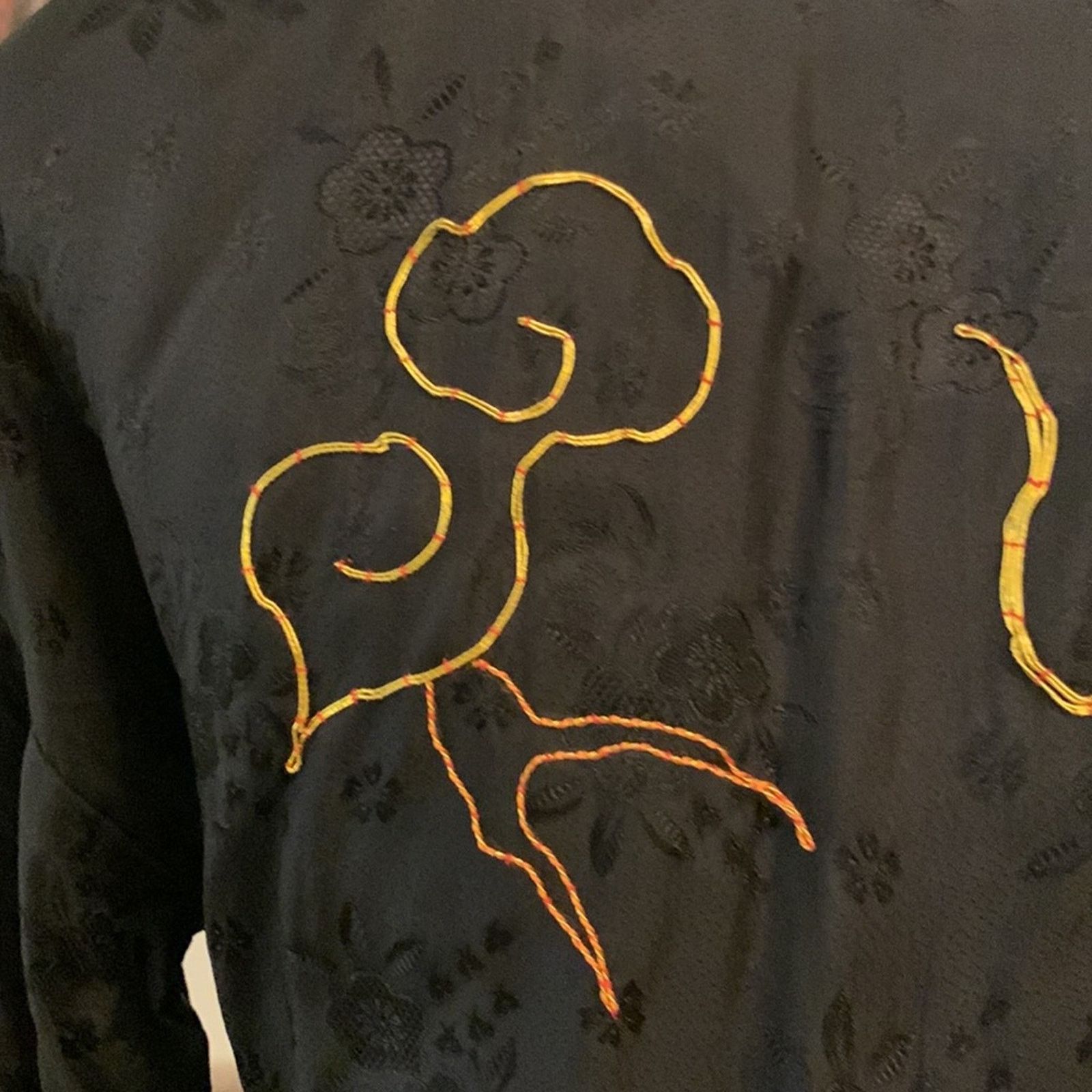 Vintage Dragon embroidery black kimono ,Vintage,Japan and Korea Size ONE SIZE - 6 Thumbnail