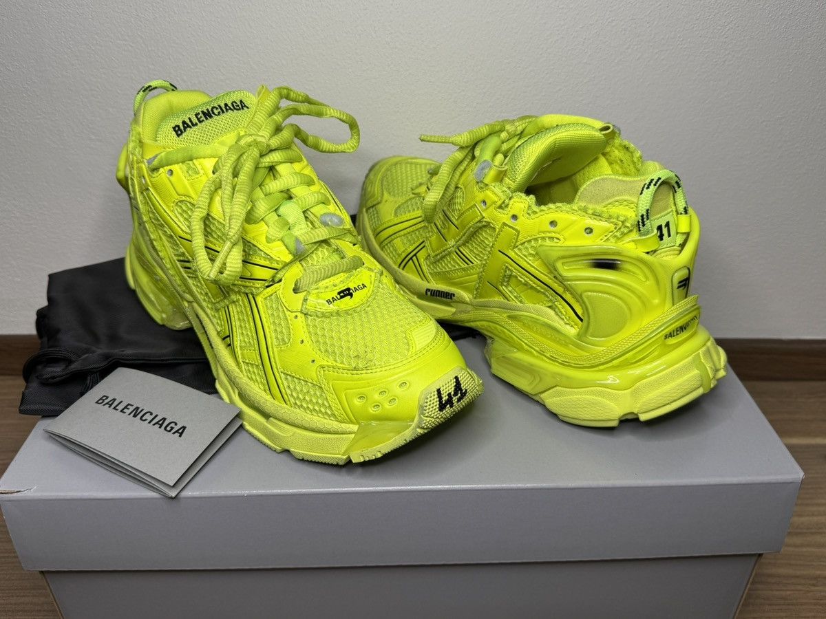 Balenciaga Balenciaga runner (FLUO) Size US 8 / EU 41 - 1 Thumbnail