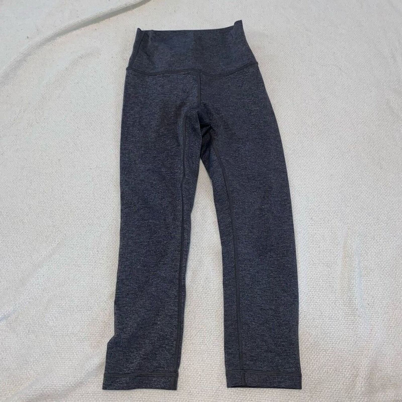 Lululemon Lululemon Gray Cropped Workout Leggings | Sz 4 Size 27" / US 4 / IT 40 - 2 Thumbnail