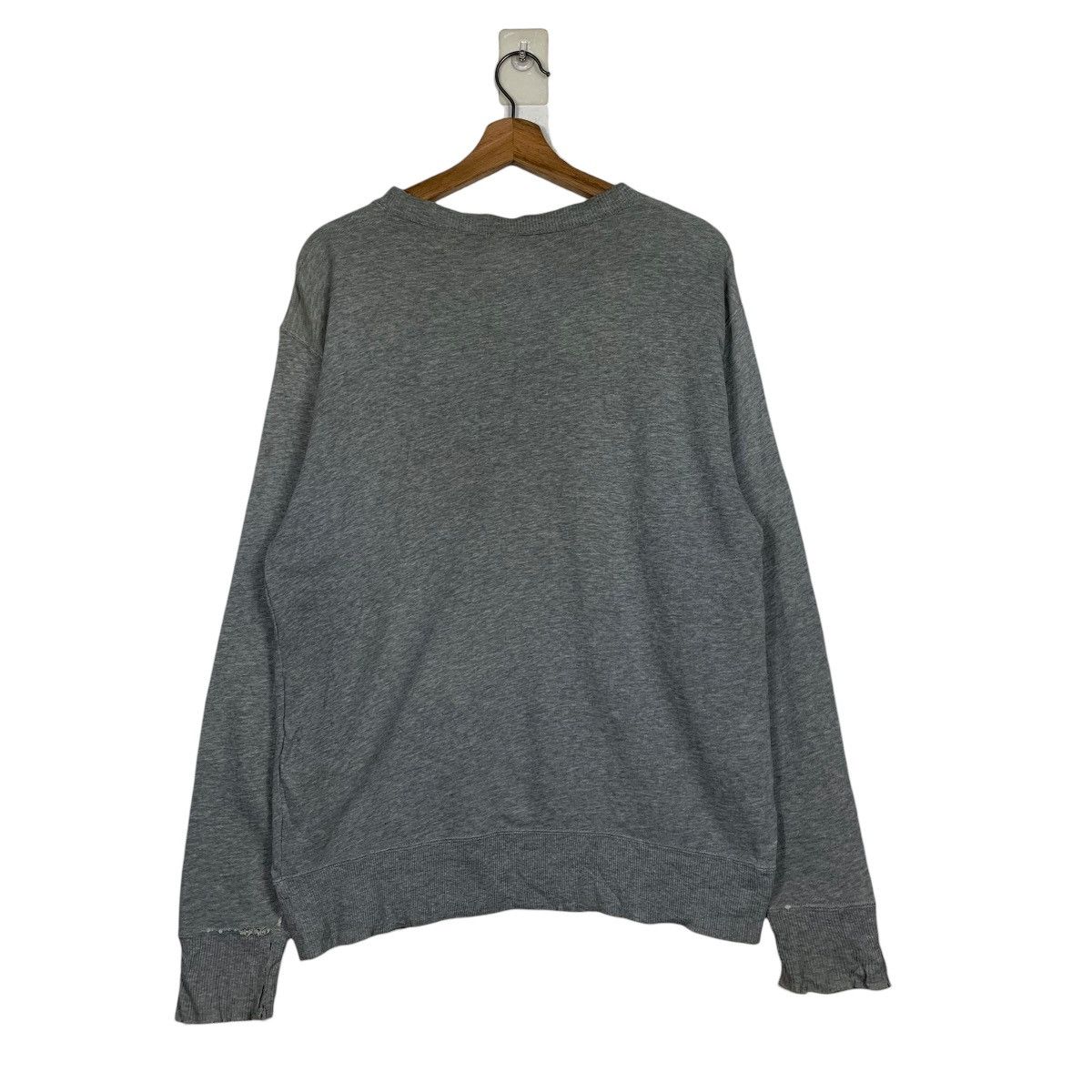 Champion Vintage Champion Big Logo Crewneck Sweatshirt Size US L / EU 52-54 / 3 - 7 Thumbnail
