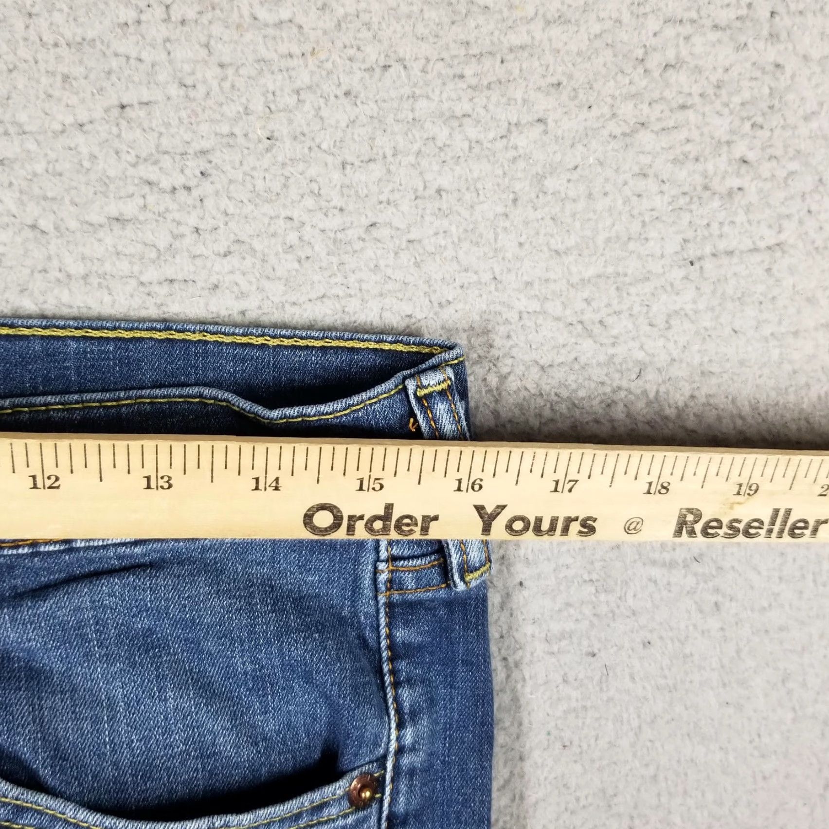 Levi's Levi's 514 Jeans Men 32x30 Blue Denim Straight Leg Mid Rise Casual Classic Rivets Size US 32 / EU 48 - 3 Thumbnail