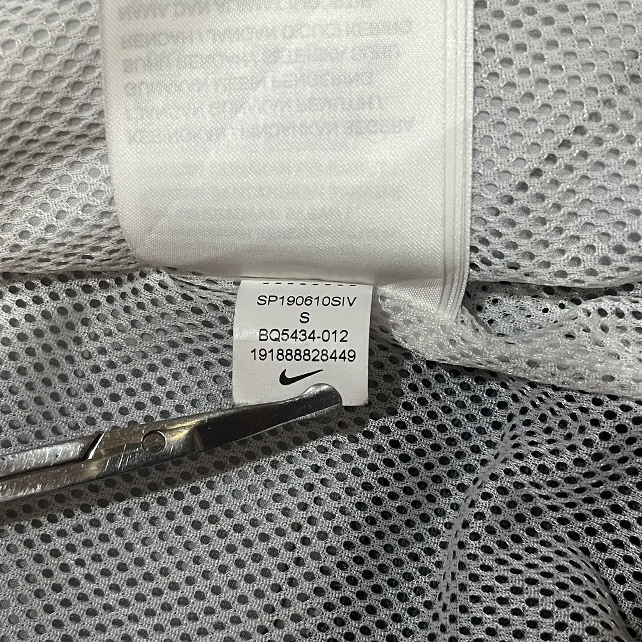 CLOT × Nike Nike X Clot A20 Woven Reflective Wolf Grey Jacket Size US S / EU 44-46 / 1 - 14 Thumbnail