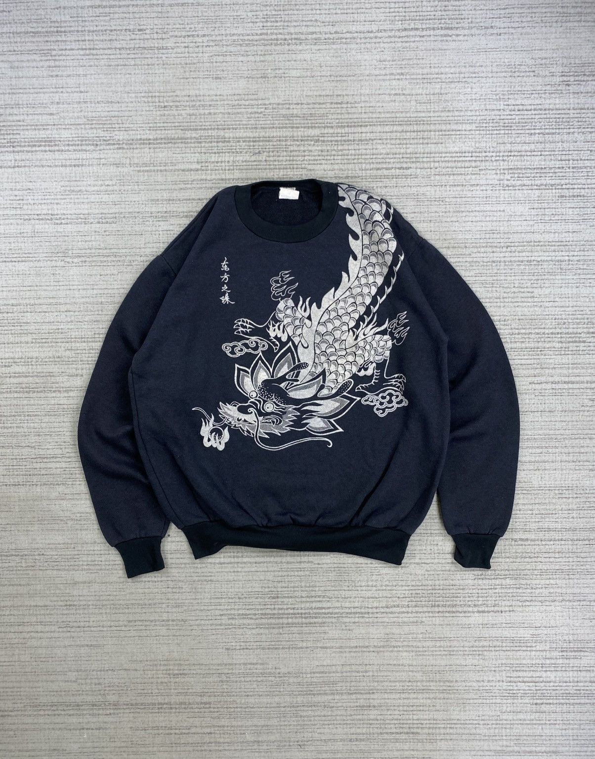 Vintage Vintage 80s Rambo Rare Dragon Printed Sweatshirt Size US M / EU 48-50 / 2 - 1 Thumbnail