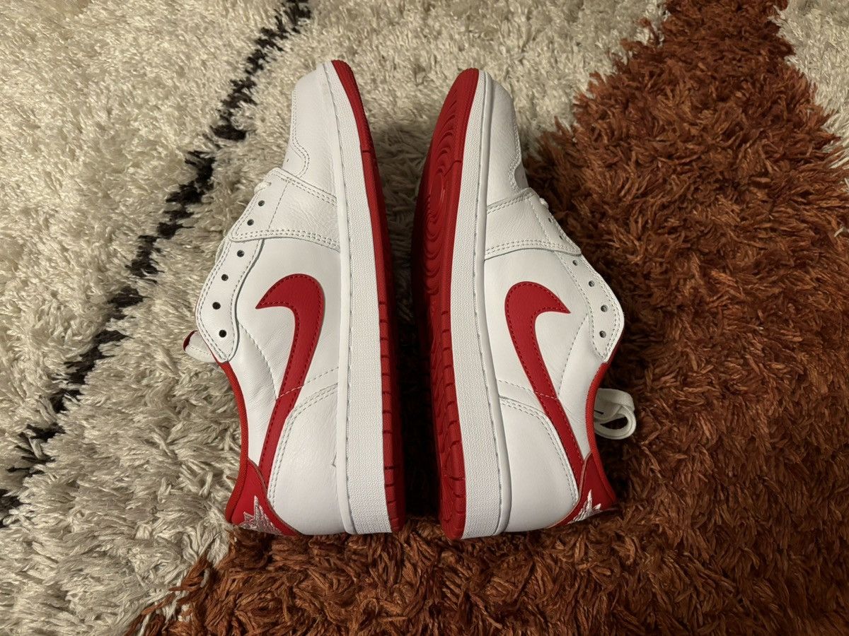 Jordan Brand × Nike Jordan 1 low og “university red” Size US 9 / EU 42 - 3 Thumbnail