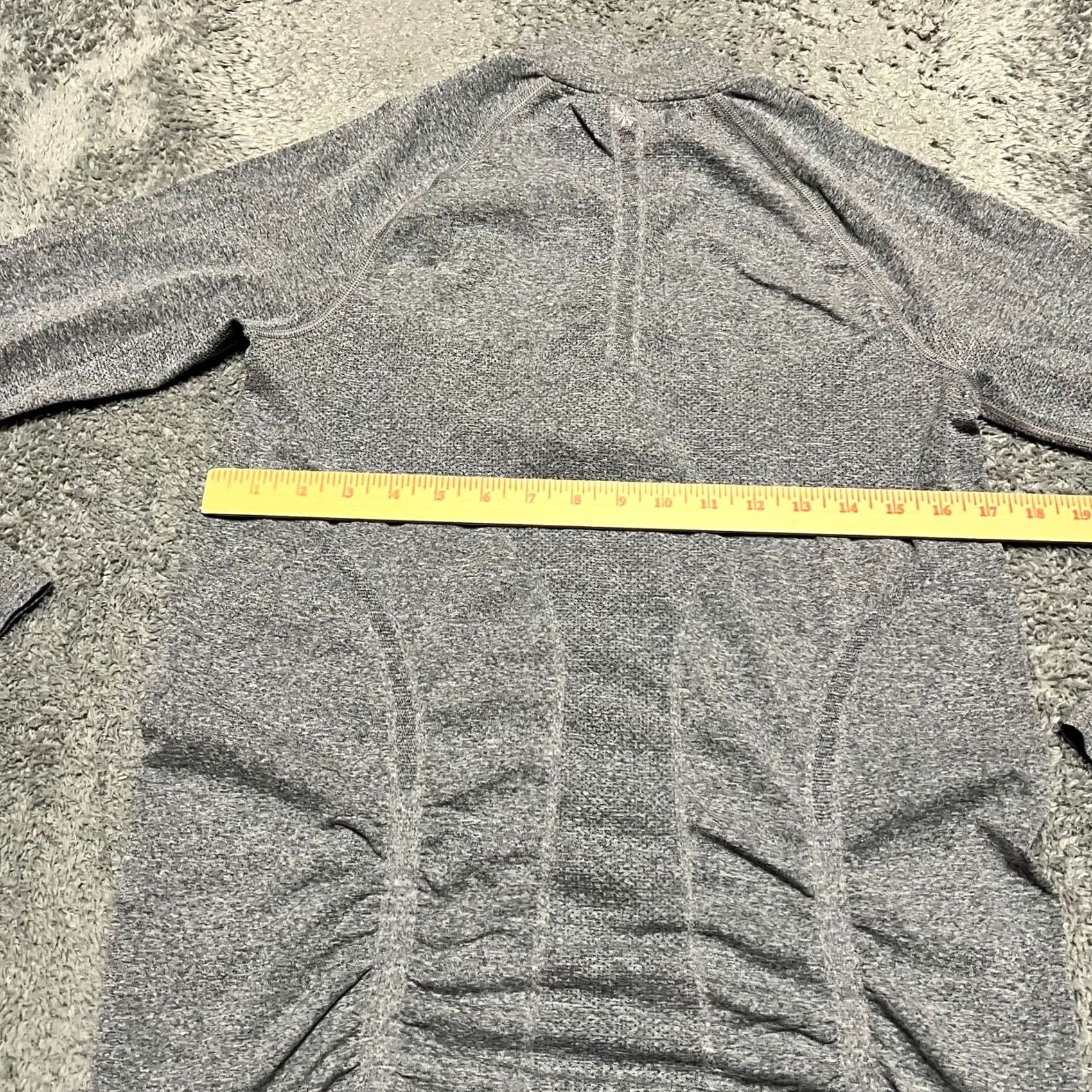 Athleta Athleta Shirt Womens Large Fast Track 1/4 Zip Ruched Long Sleeve Gray Pullover Size L / US 10 / IT 46 - 4 Thumbnail