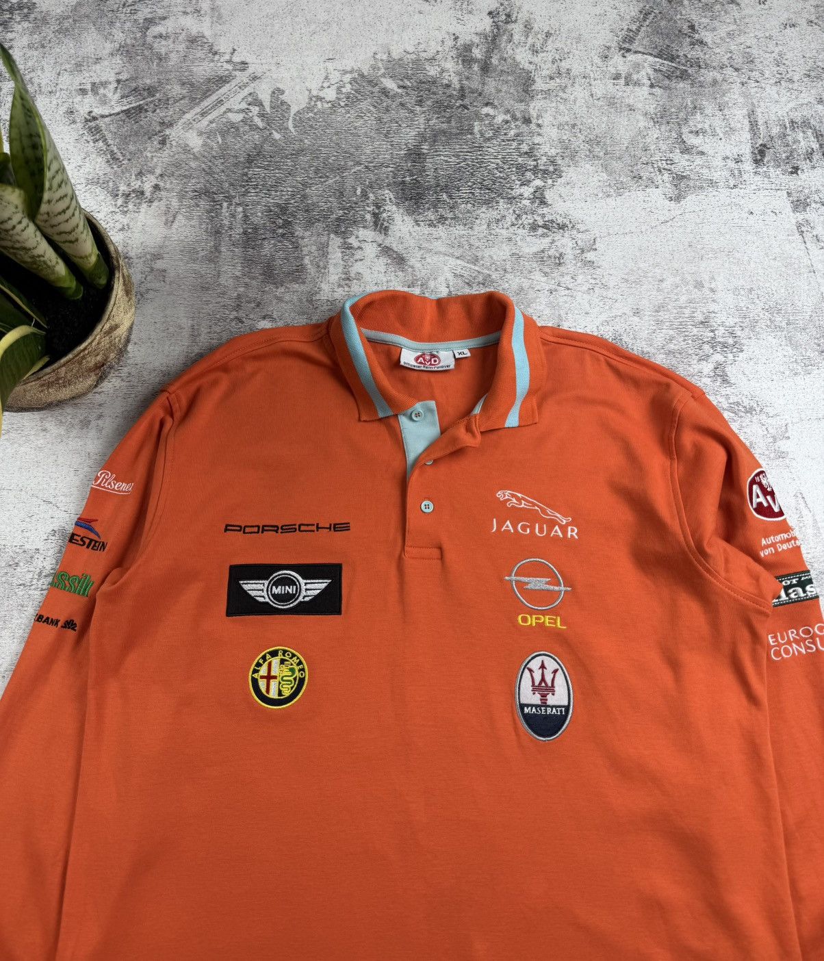 Vintage AVD Porsche Jaguar Maserati 2009 XL Grand Prix Racing T Shirt Long Sleeve Orange Size US XL / EU 56 / 4 - 5 Thumbnail