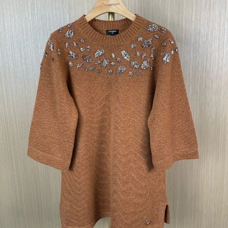 Chanel Chanel M Size Khaki Women's Pullover Sweater 0089 Size M / US 6-8 / IT 42-44 - 1 Thumbnail