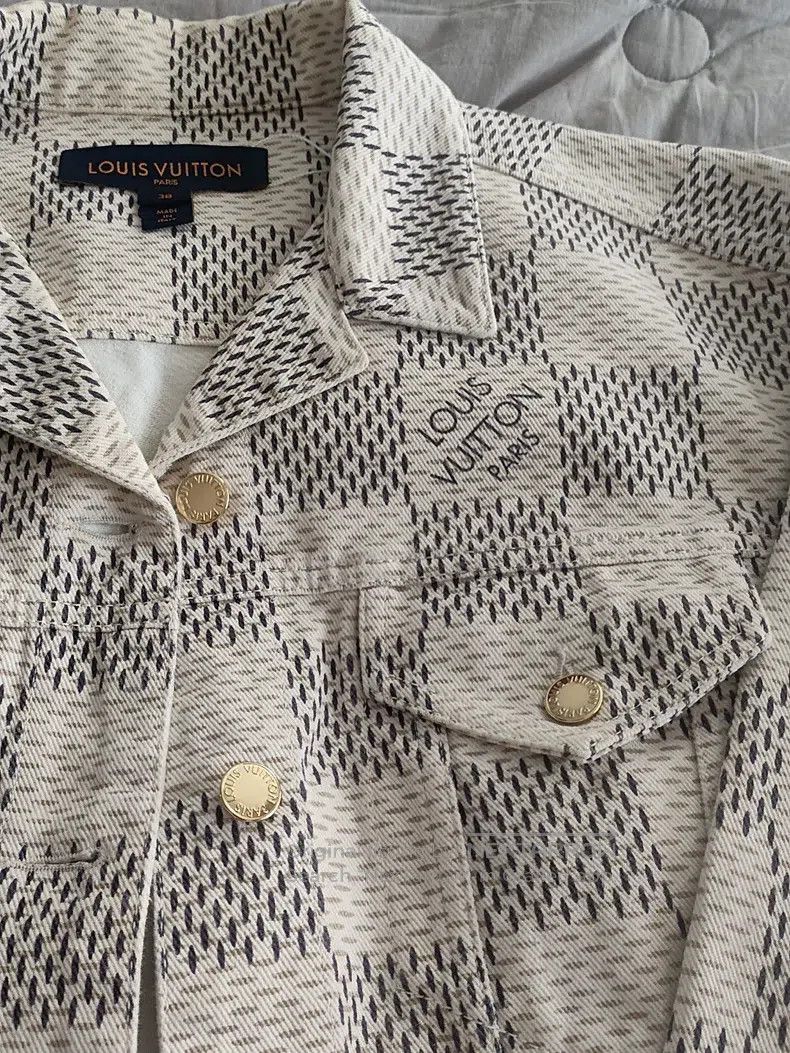 Louis Vuitton Louis Vuitton Cropped denim jacket Size XS / US 0-2 / IT 36-38 - 3 Thumbnail