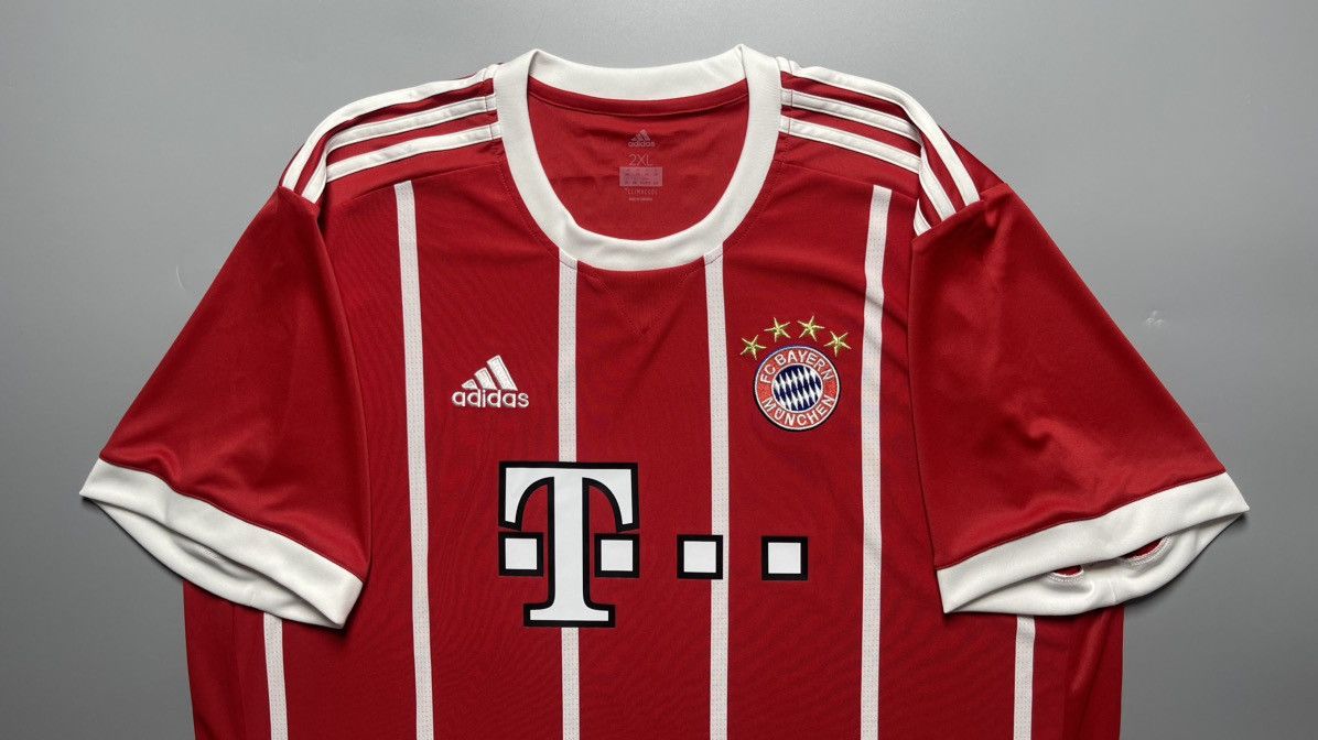 Vintage BAYERN ADIDAS 2017/2018 FOOTBALL HOME JERSEY #23 VIDAL Size US XXL / EU 58 / 5 - 3 Thumbnail