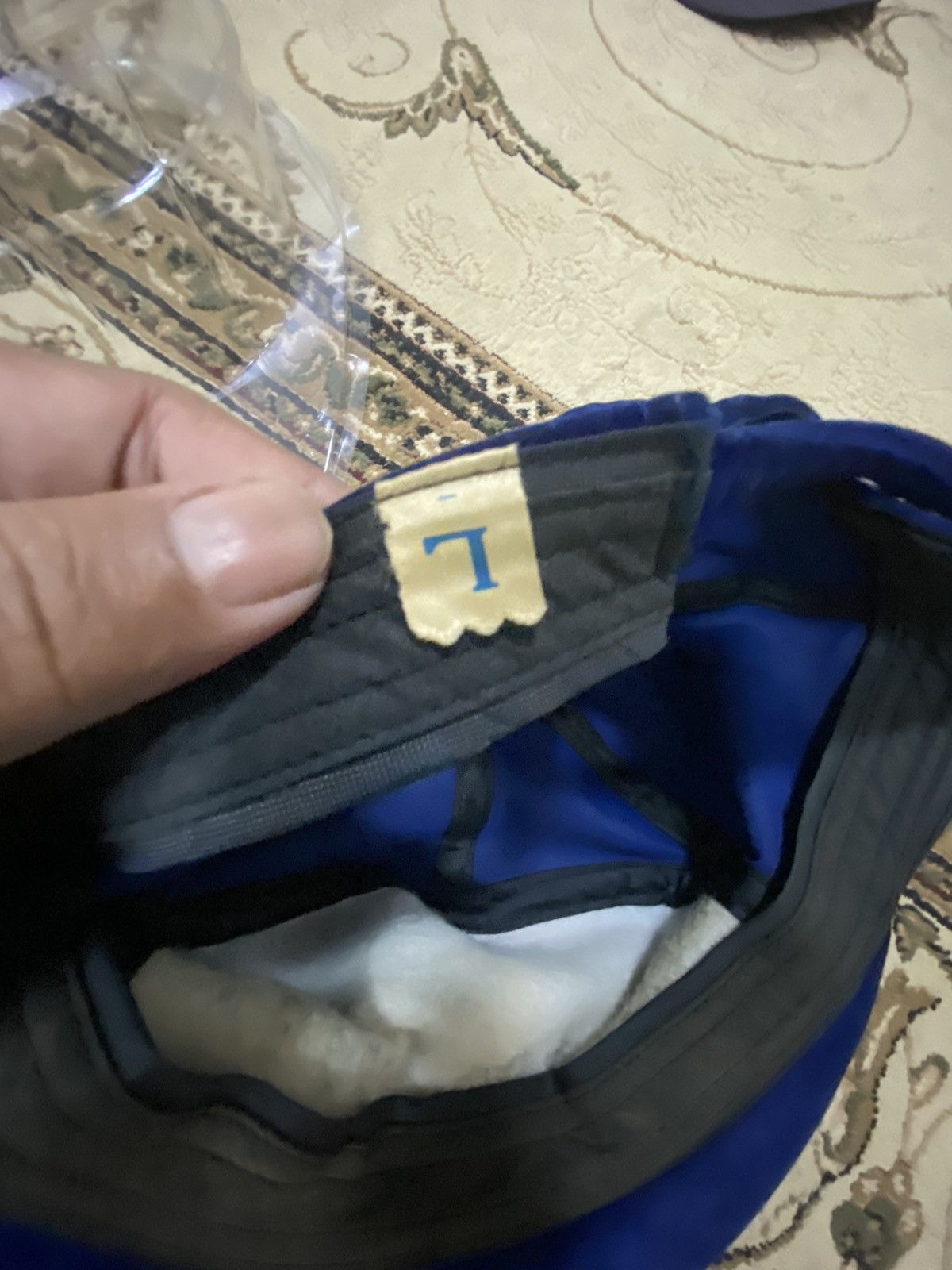Other Vintage “AMMUNITION” Velvet Cap — Made in Japan — Gold Leaf Size ONE SIZE - 5 Thumbnail