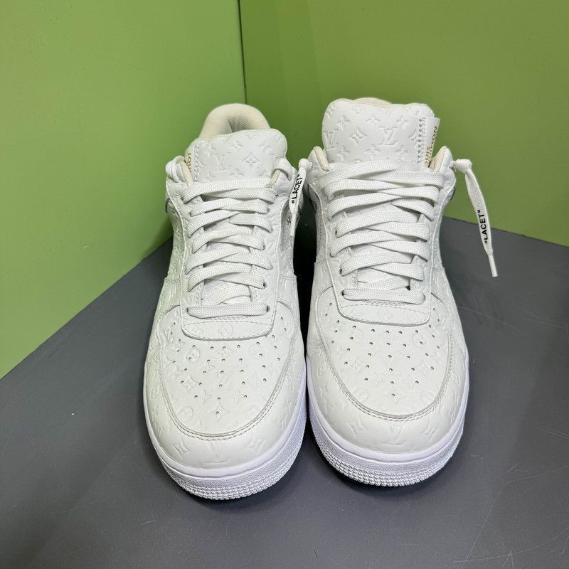Louis Vuitton Louis Vuitton x Nike Air Force 1 White Sneakers -2505 Size US 11 / EU 44 - 2 Thumbnail
