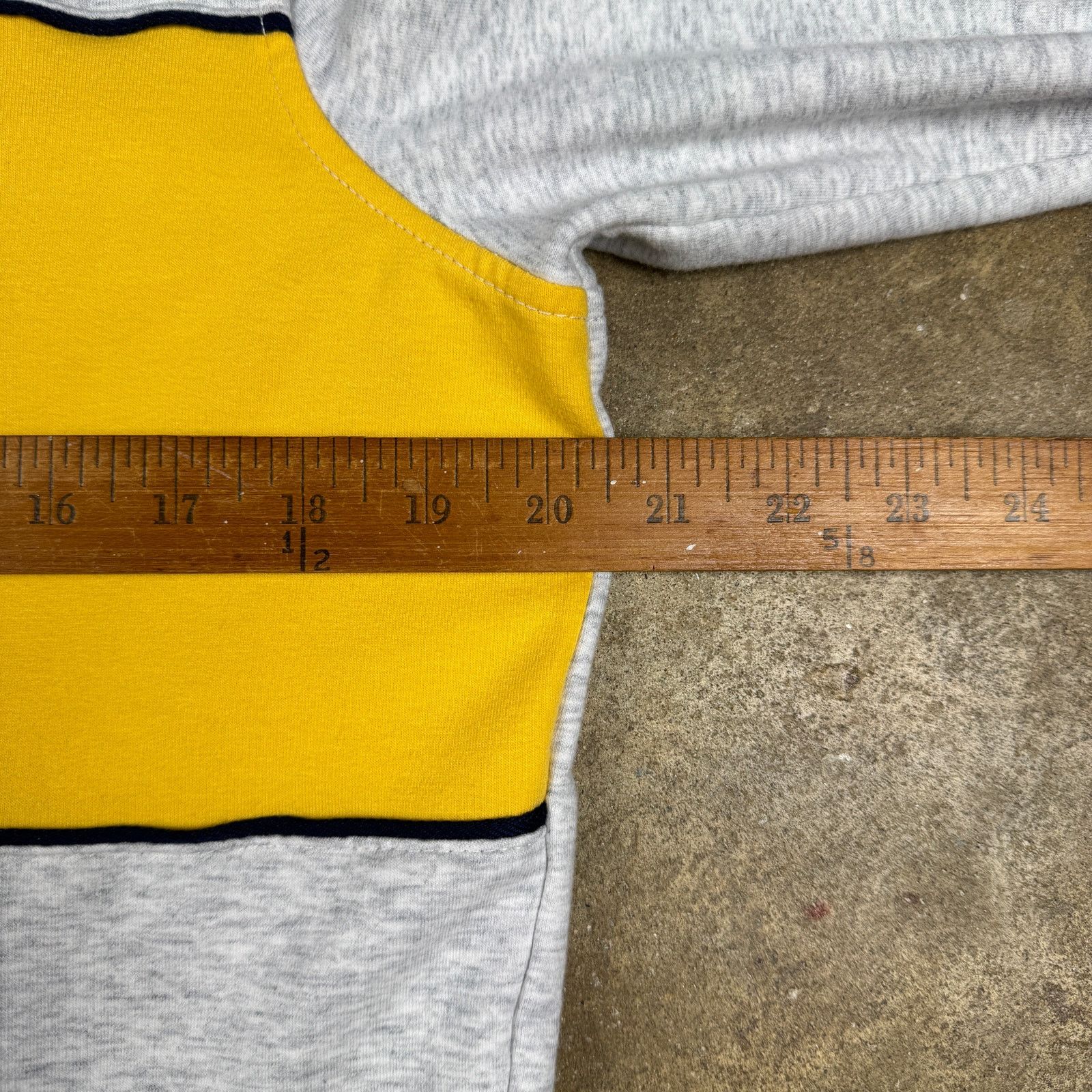 Club Room Henley Sweatshirt Men’s M Gray Navy Yellow Striped Retro Size US M / EU 48-50 / 2 - 9 Thumbnail