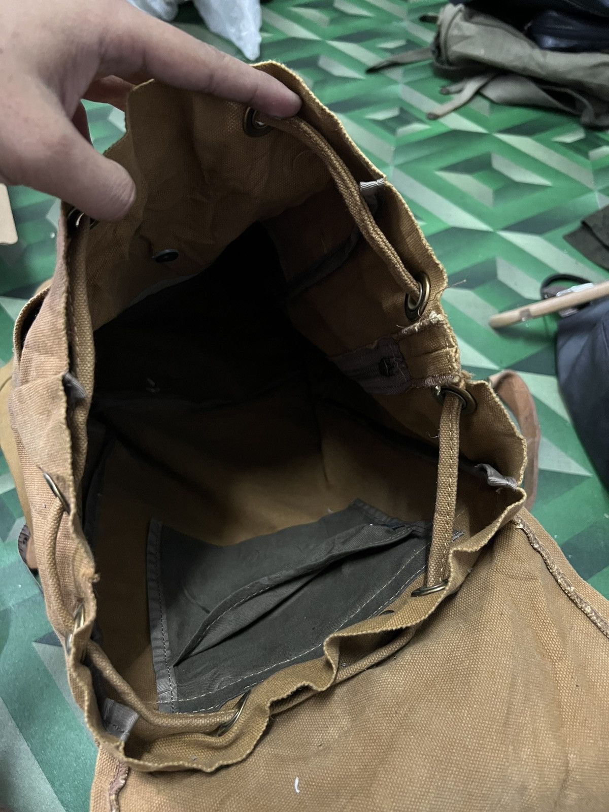 Canvas × Japanese Brand BAGGY PORT CANVAS LEATHER BAGPACK Size ONE SIZE - 9 Thumbnail