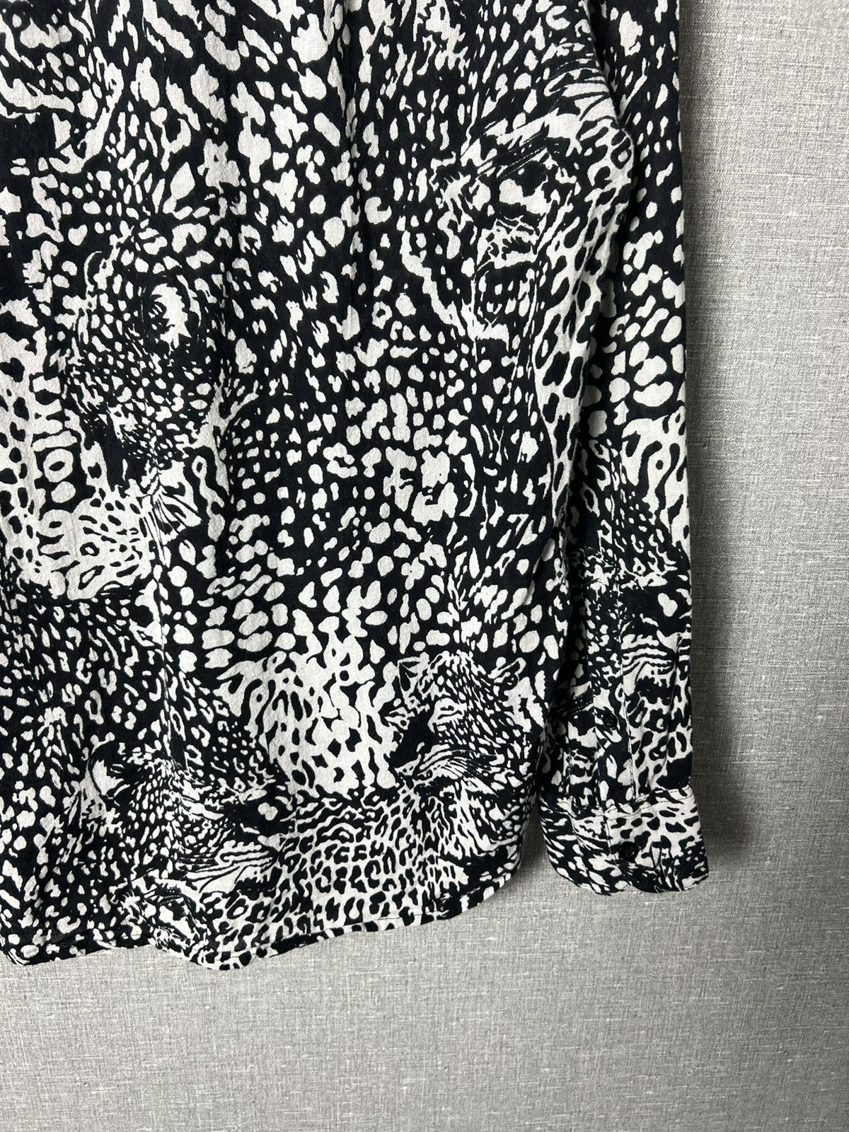 Rolla's ROLLAS All Over Print Leopard Button Up Long Sleeve Shirt Size US L / EU 52-54 / 3 - 19 Thumbnail