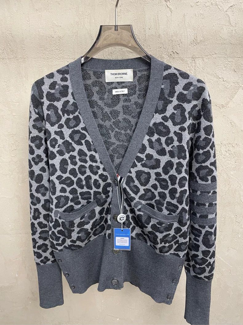 Thom Browne Thom browne Gray full-print leopard four-striped wool cardi Size M / US 6-8 / IT 42-44 - 3 Thumbnail