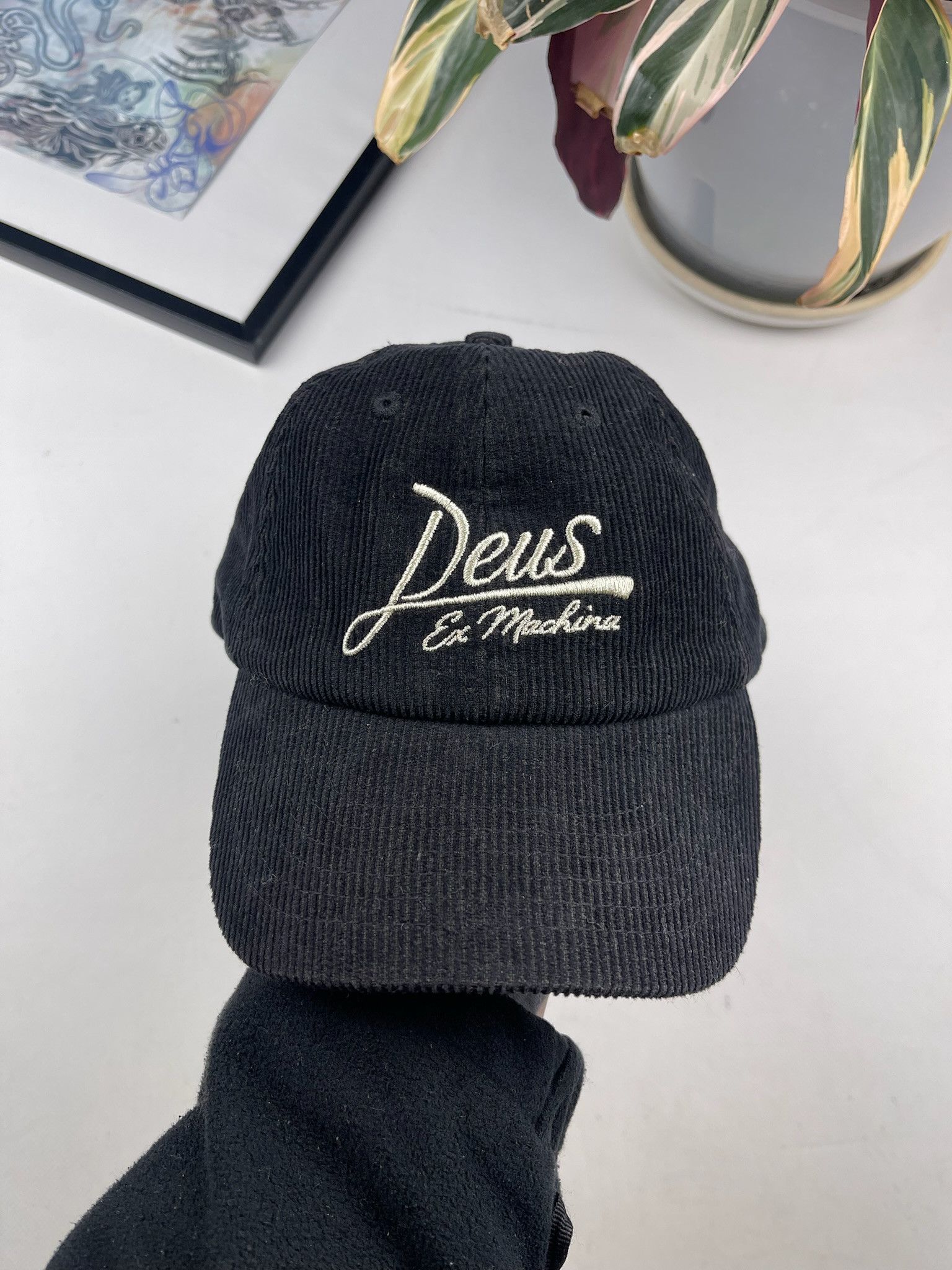 Designer Deus Ex Machina logo corduroy cap