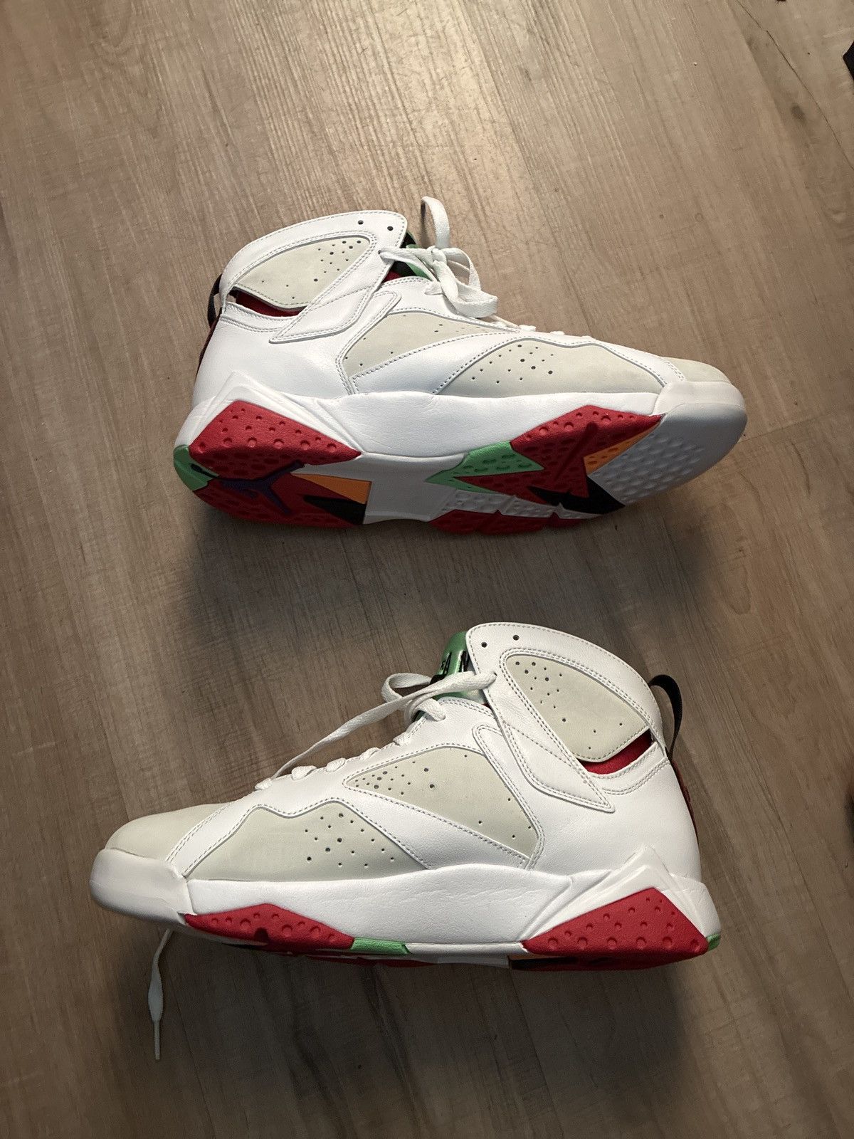 Jordan Brand Jordan 7 Retro Hare Size US 10.5 / EU 43-44 - 1 Thumbnail