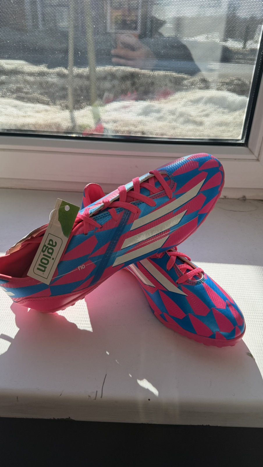 Adidas Adidas F10 Size US 9 / EU 42 - 1 Thumbnail