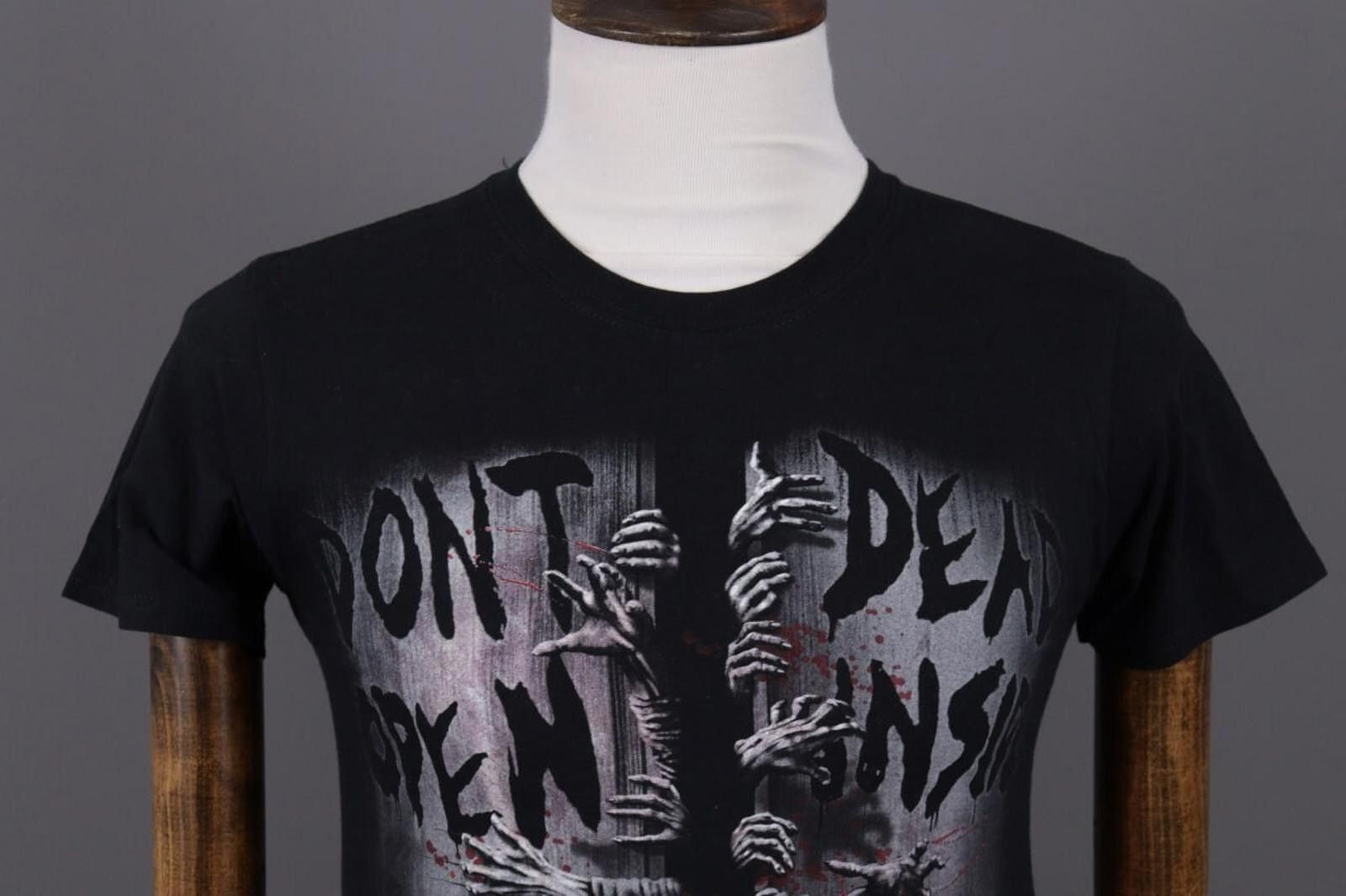 Gildan Gildan The Walking Dead AMC Black All Over Print Size S Size US S / EU 44-46 / 1 - 4 Thumbnail