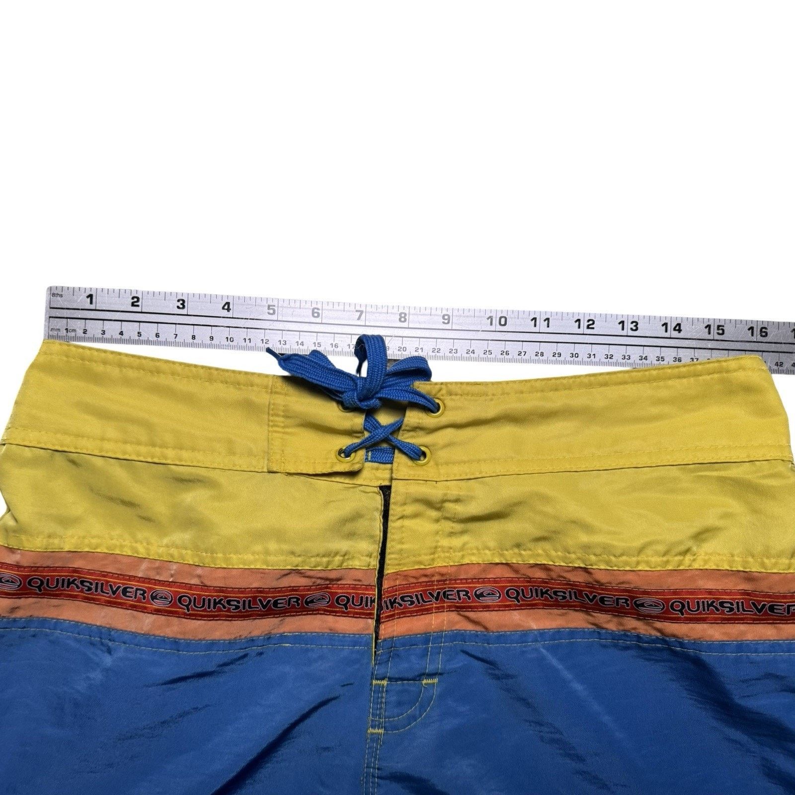 Quiksilver Vintage 90s Quiksilver Shorts Mens 32 Nylon Surf Y2K Size US 32 / EU 48 - 4 Thumbnail
