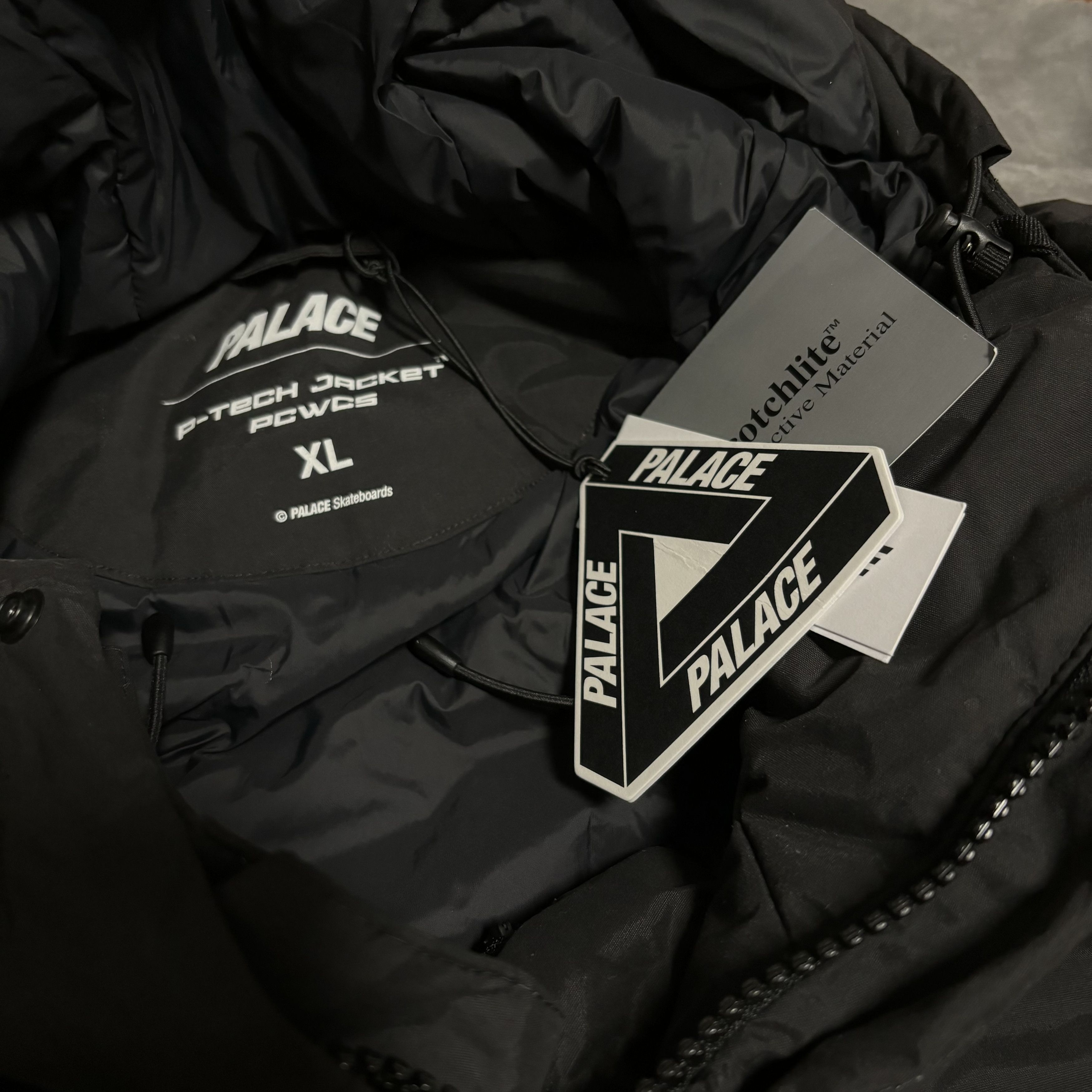 Palace Palace P-Tech Hooded Jacket Black - 23FW Size US XL / EU 56 / 4 - 6 Thumbnail