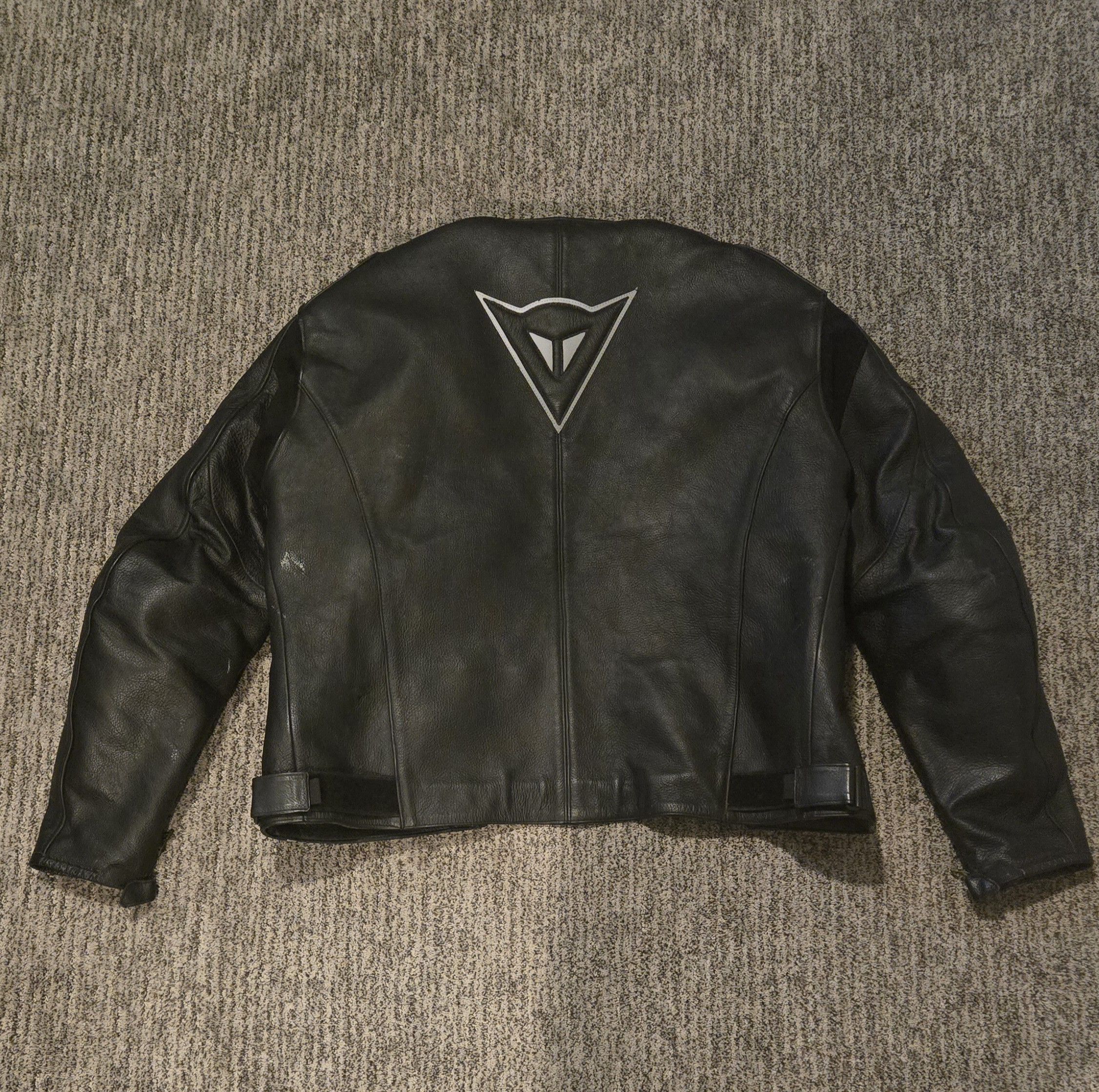 Dainese MENS LEATHER MOTORCYCLE JACKET Size US XL / EU 56 / 4 - 2 Thumbnail
