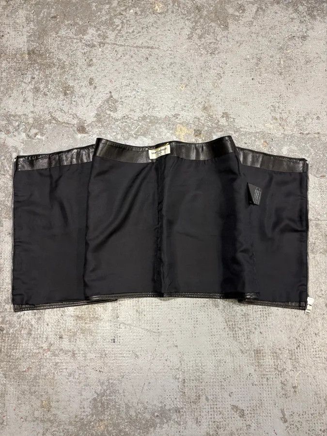 Saint Laurent Paris × Vintage SS2013 Saint Laurent Black Zip Rock Leather Skirt Size 27" / US 4 / IT 40 - 5 Thumbnail