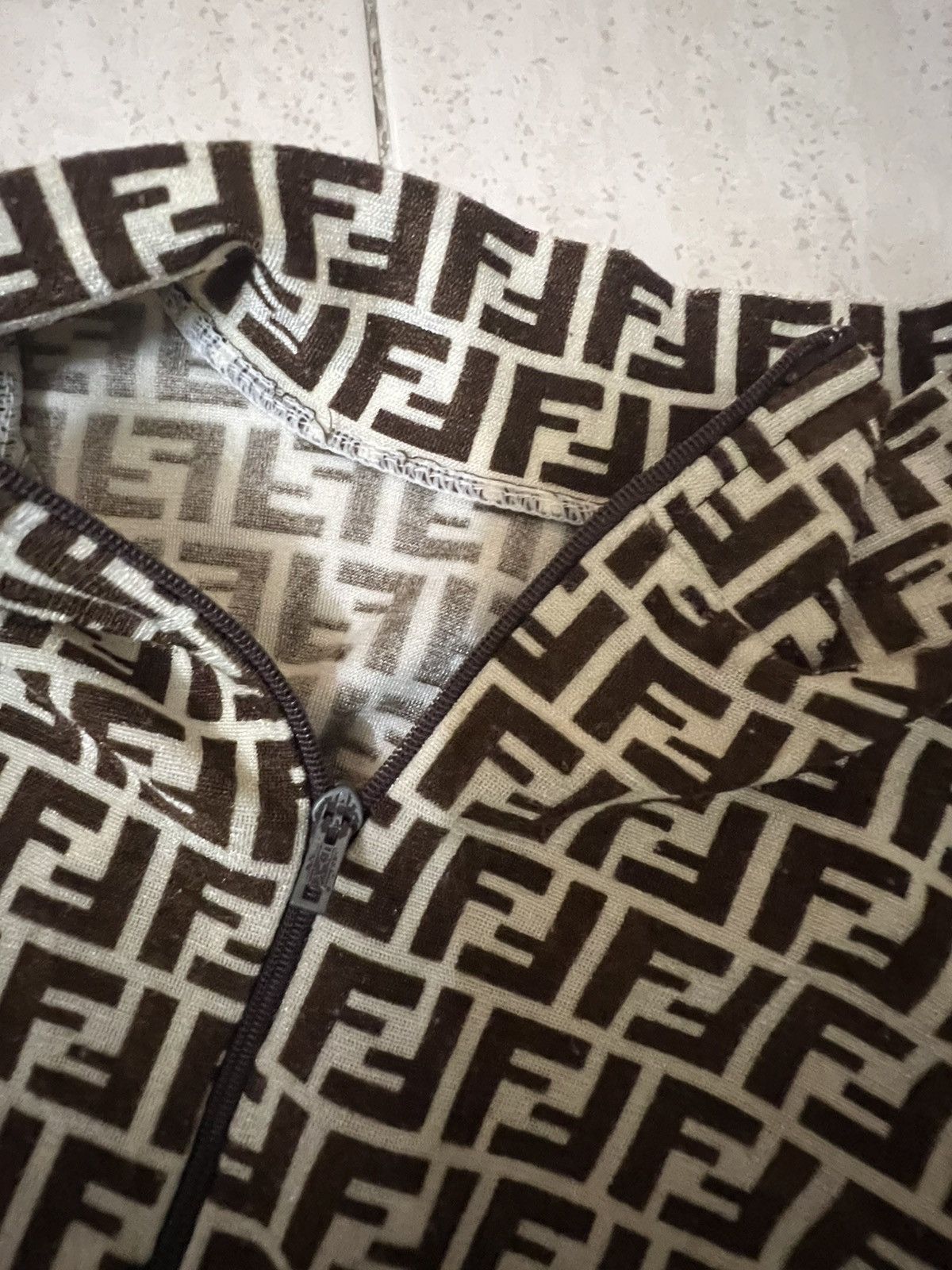 Fendi Vintage fendi monogram with half zipper long sleeve shirt Size M / US 6-8 / IT 42-44 - 8 Thumbnail