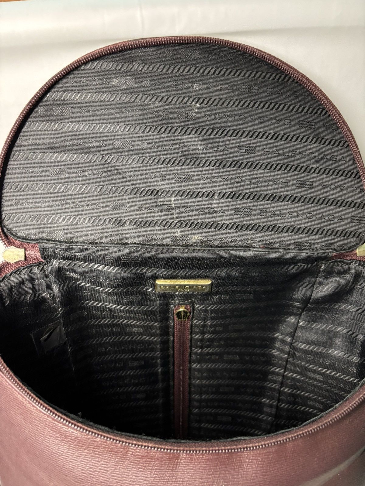 Balenciaga (rlly2 worn) Vintage Balenciaga Backpack Maroon Size ONE SIZE - 20 Thumbnail