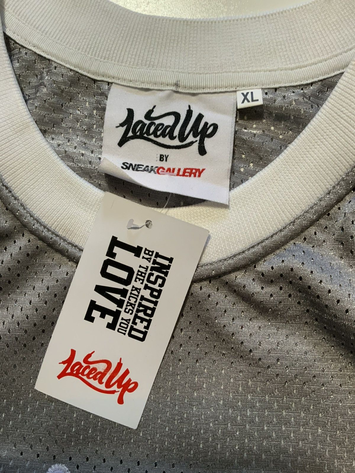 Sneakgallery NWT Sneak Gallery Retro 4 Michael Jordan Chicago Jersey Size US XL / EU 56 / 4 - 7 Thumbnail