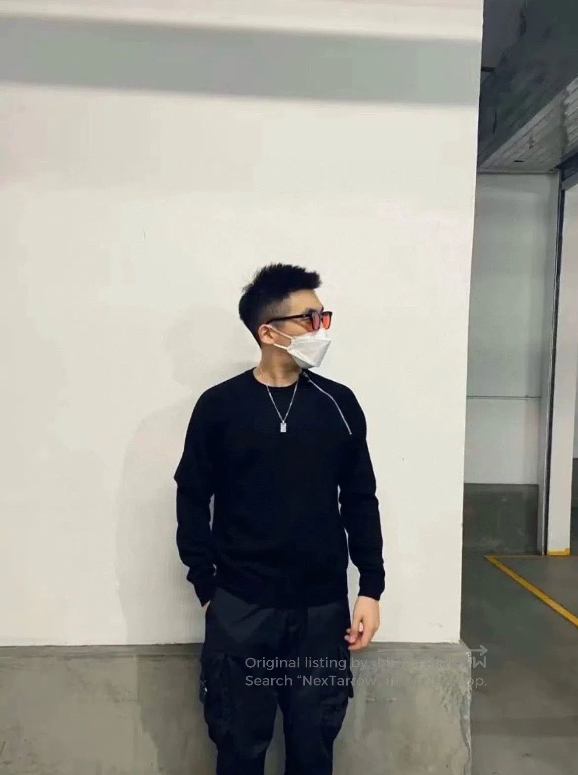 Dior black irregular zip sweatshirt by dior. Size US S / EU 44-46 / 1 - 8 Thumbnail