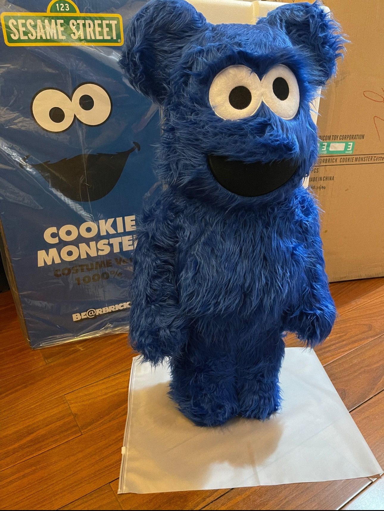 Japanese Brand × Medicom Toy Bearbrick Sesame Street Cookie Monster Costume Ver. 1000% Size ONE SIZE - 1 Thumbnail